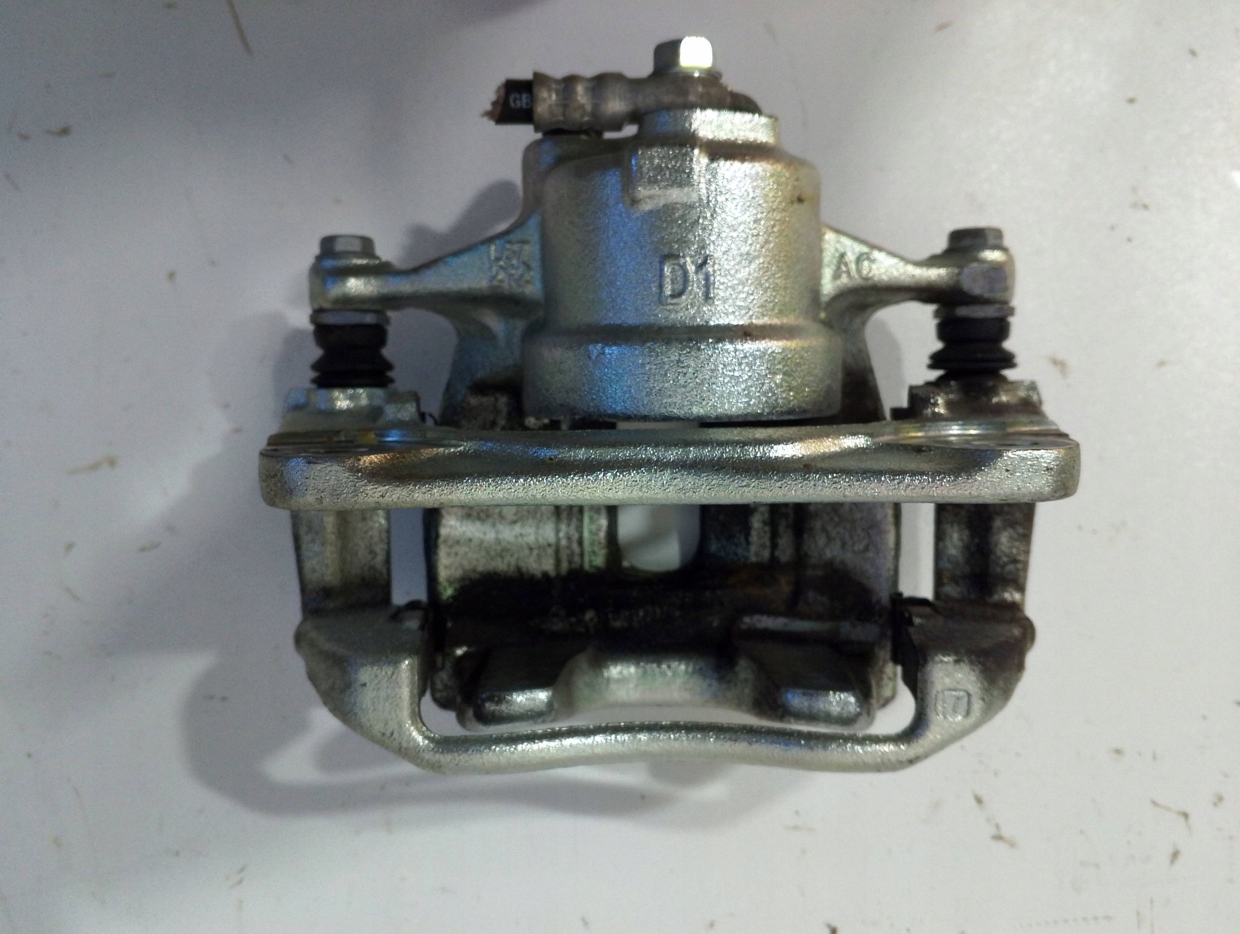 Toyota C-HR and caliper brake front left (B214)