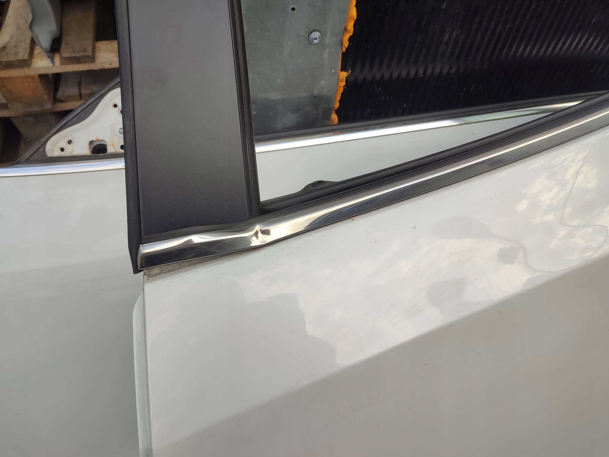 door left rear part left rear. Opel Mokka A Z40R