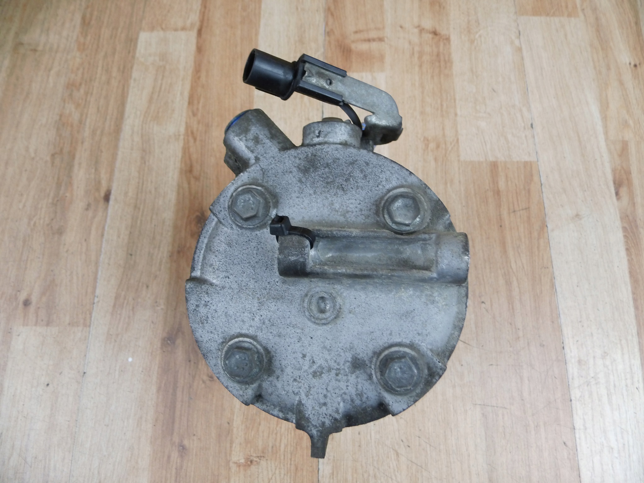 Mitsubishi Outlander II compressor compressor; of the air conditioning 7813A068