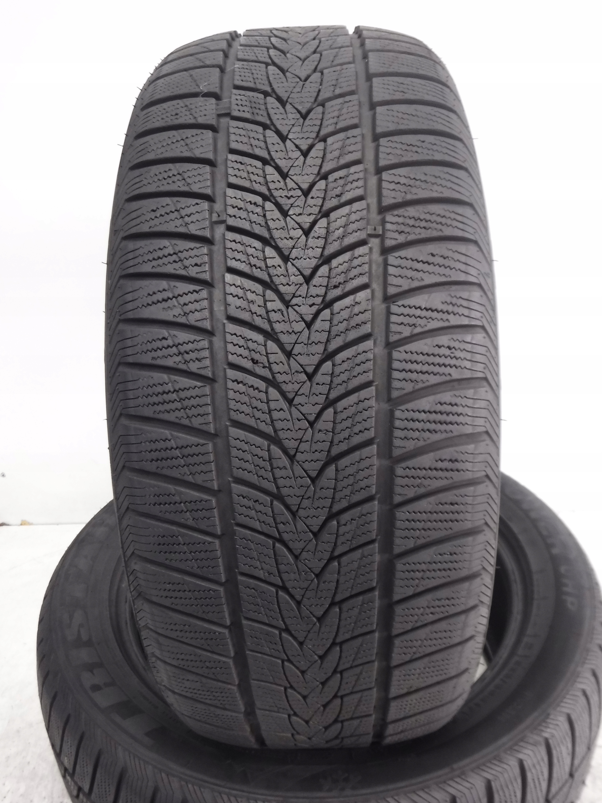 OPONY ZIMOWE 225/50/17 98V TRISTAR SNOW POWER UHP M+S Model Snowpower