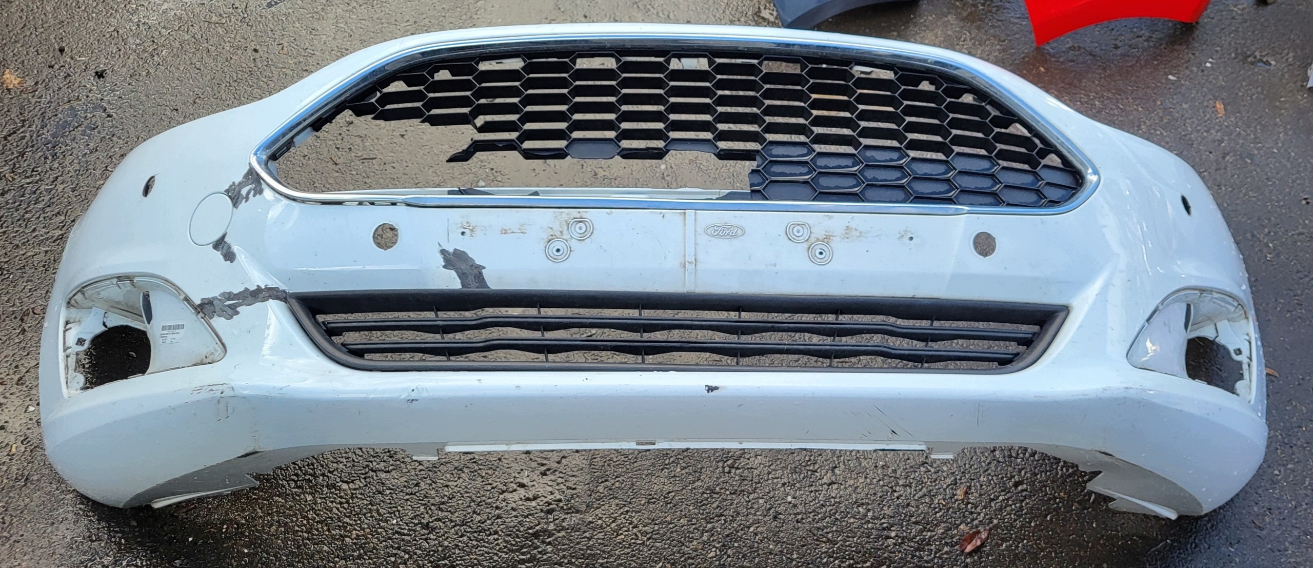 bumper front front towing hook cap grill FORD FIESTA MK7 LIFT B299 OE