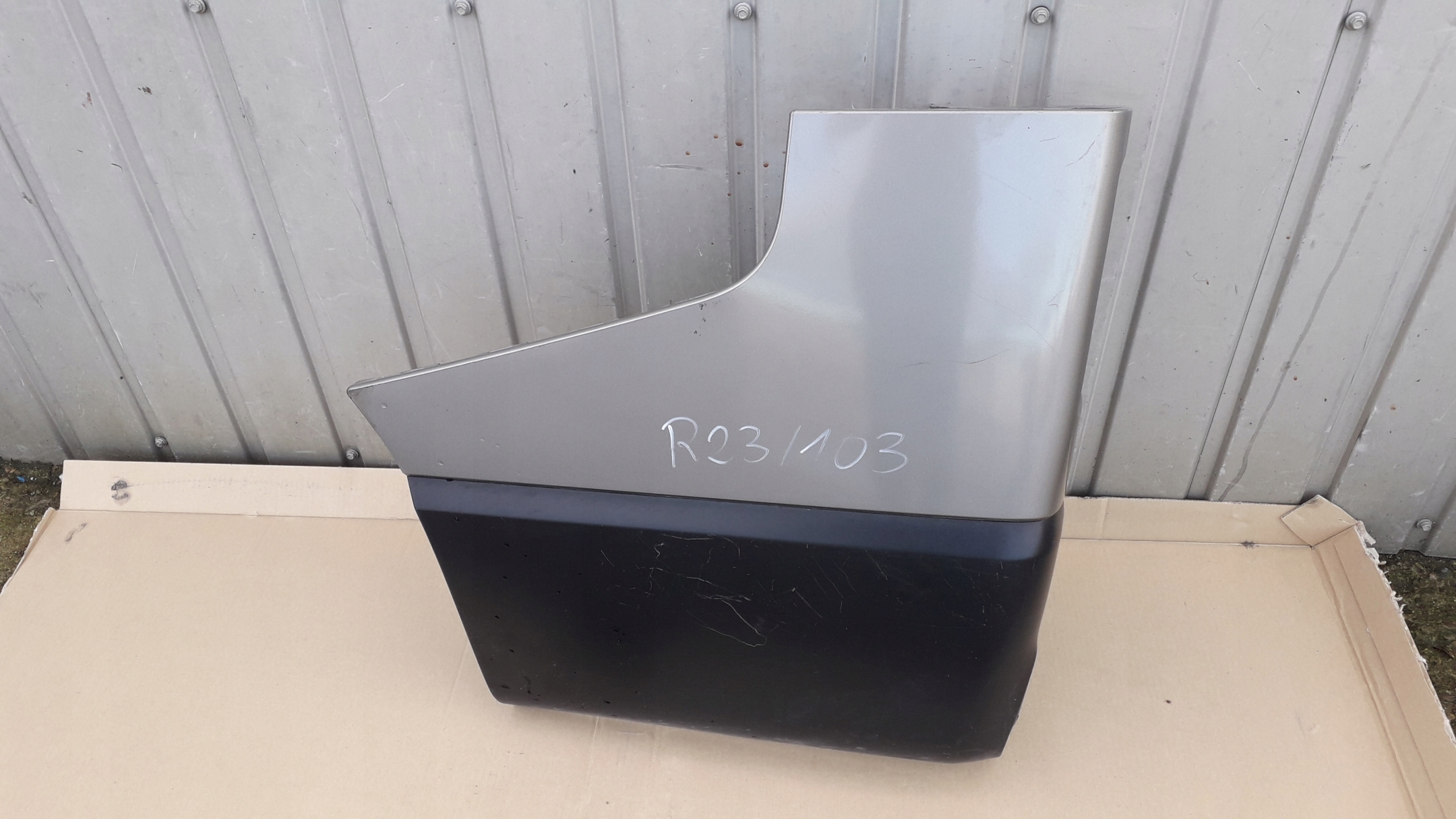 TRAFIC III VIVARO B ZDERZAK LEWY 850172973R