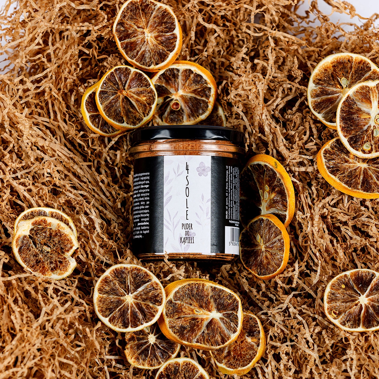 SÓL DO KĄPIELI PUDER MUSUJĄCY 4 SOLE KĄPIEL SPA Produkt nie zawiera alkoholu aluminium amoniaku barwników