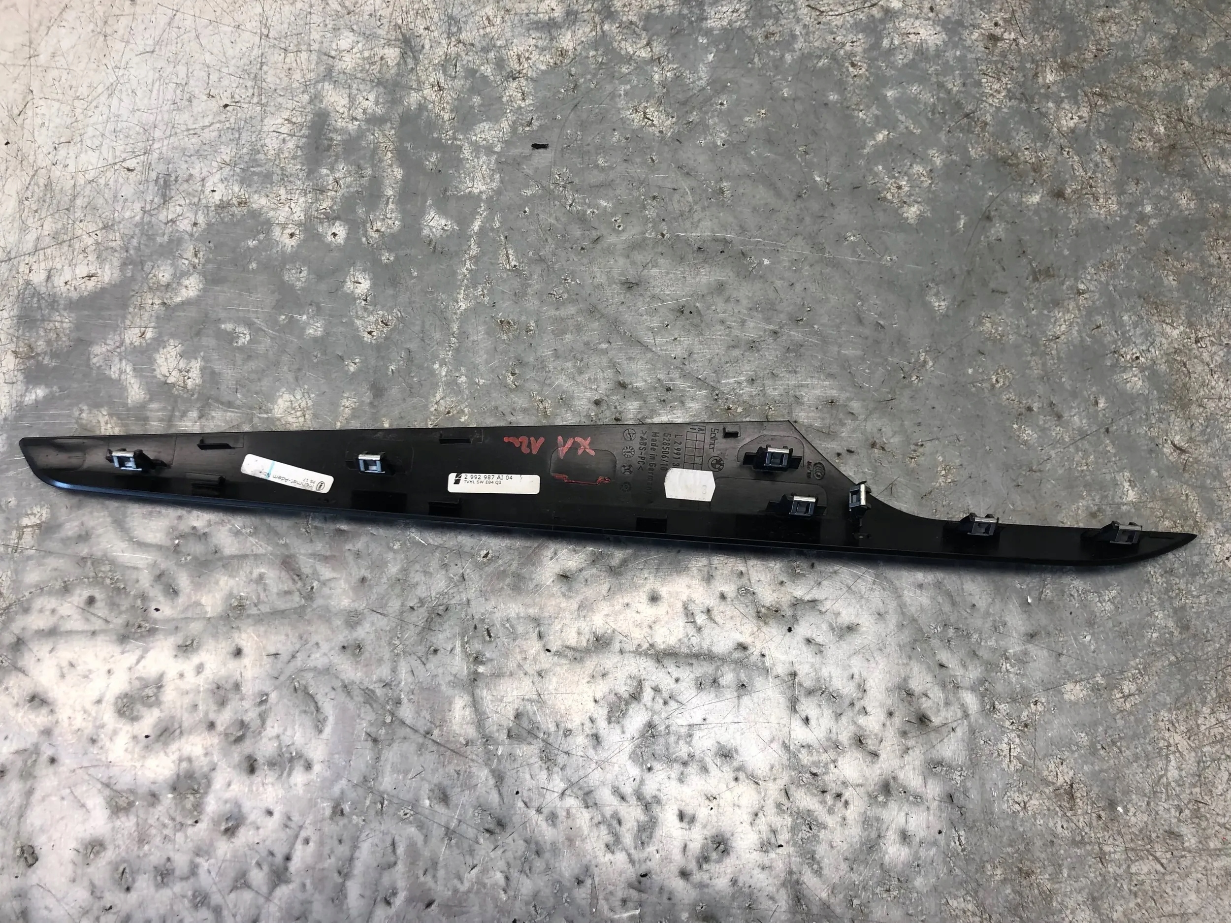 moulding DEKOR door left front BMW X1 E84