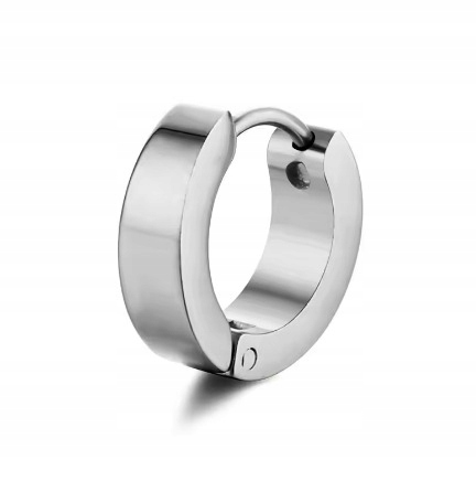 Srebrny Kolczyk Do Ucha Okrągły Kształt Ze Stali Punk Gothic