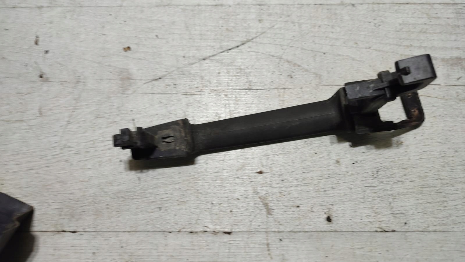 handle door right rear part Mercedes w124