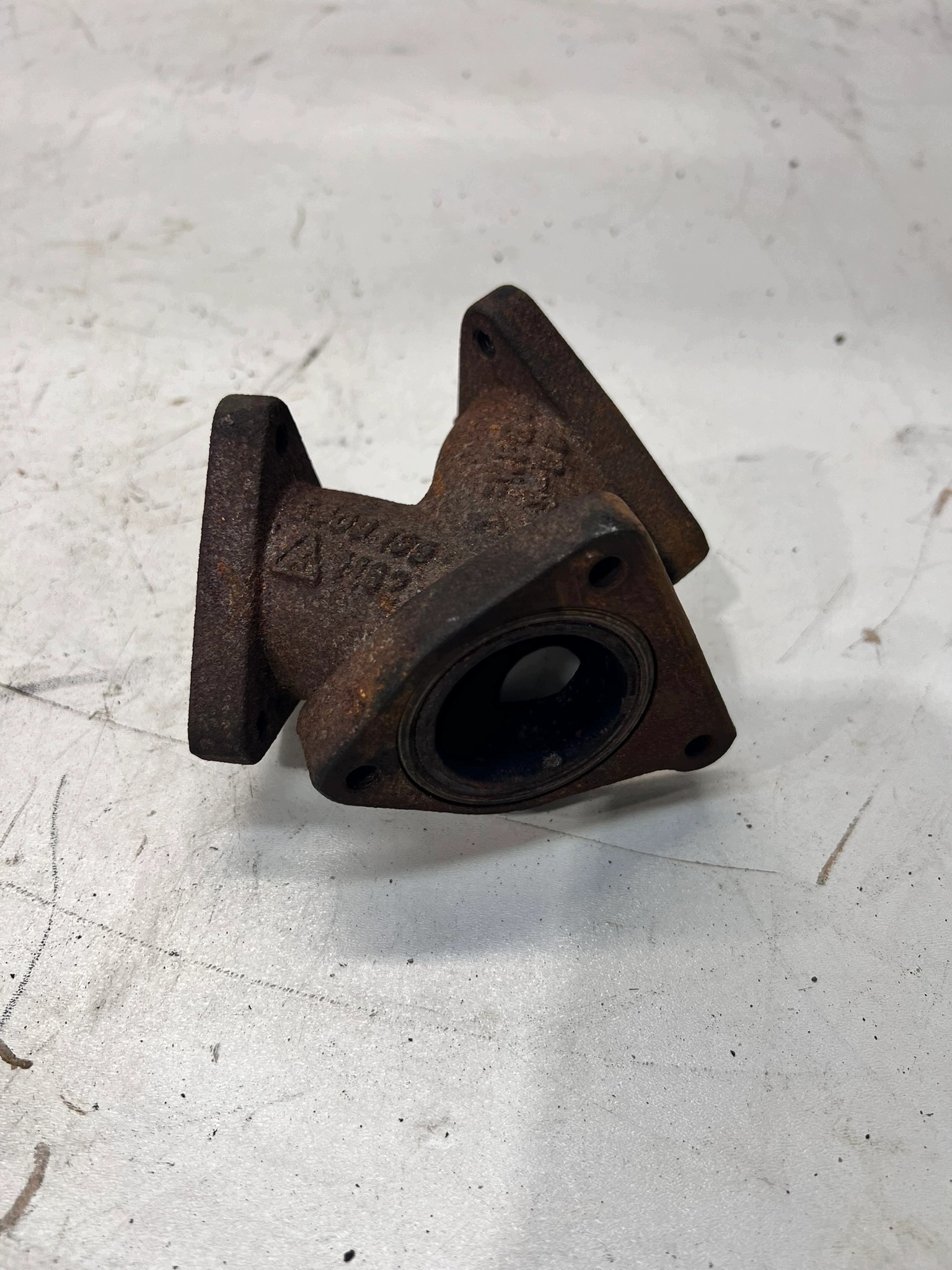 spona ispušne grane AUDI A6 C6 3.0 59001091162