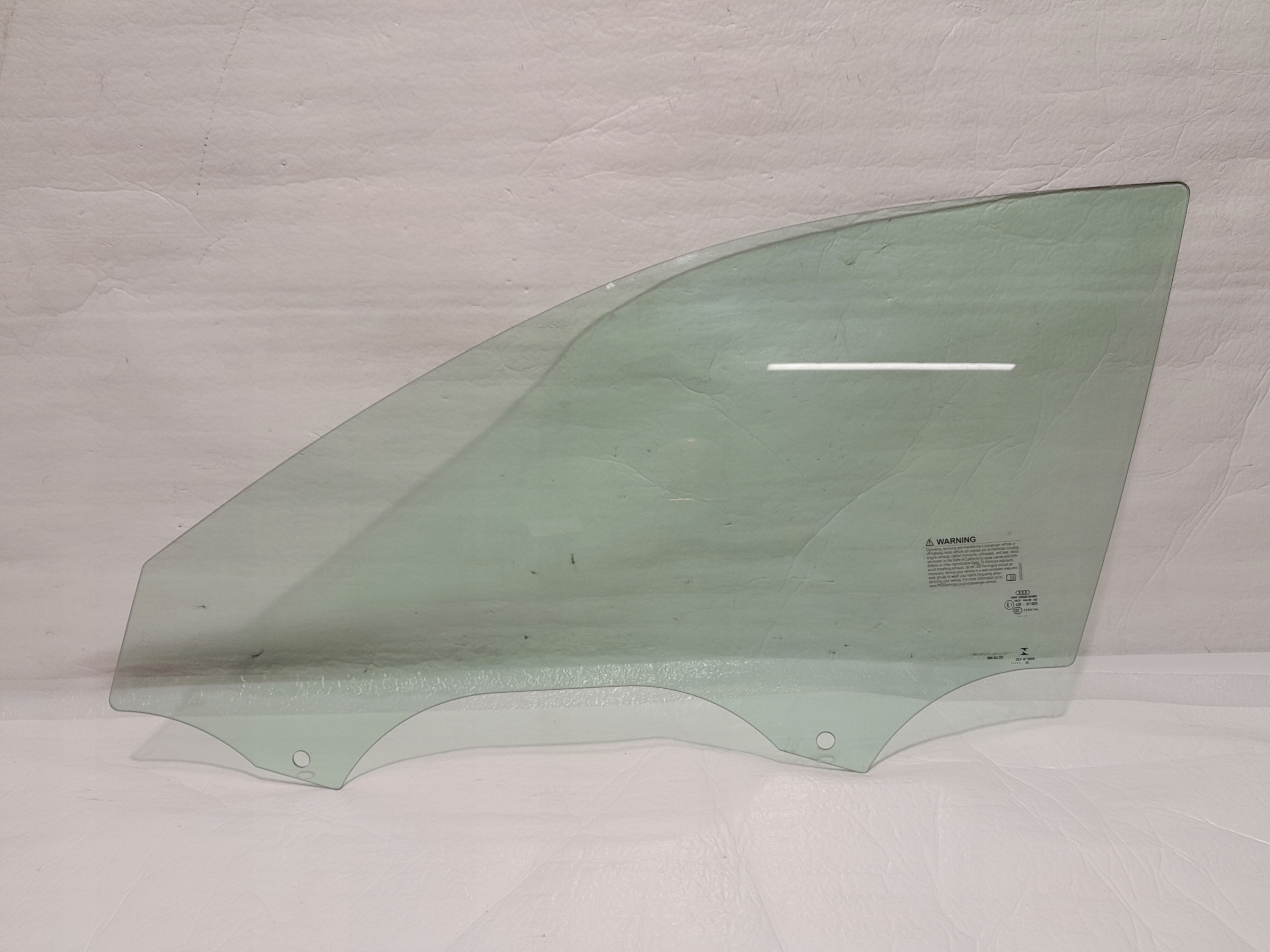 AUDI A4 B9 LIFT window left front 2022R. 8W0845201