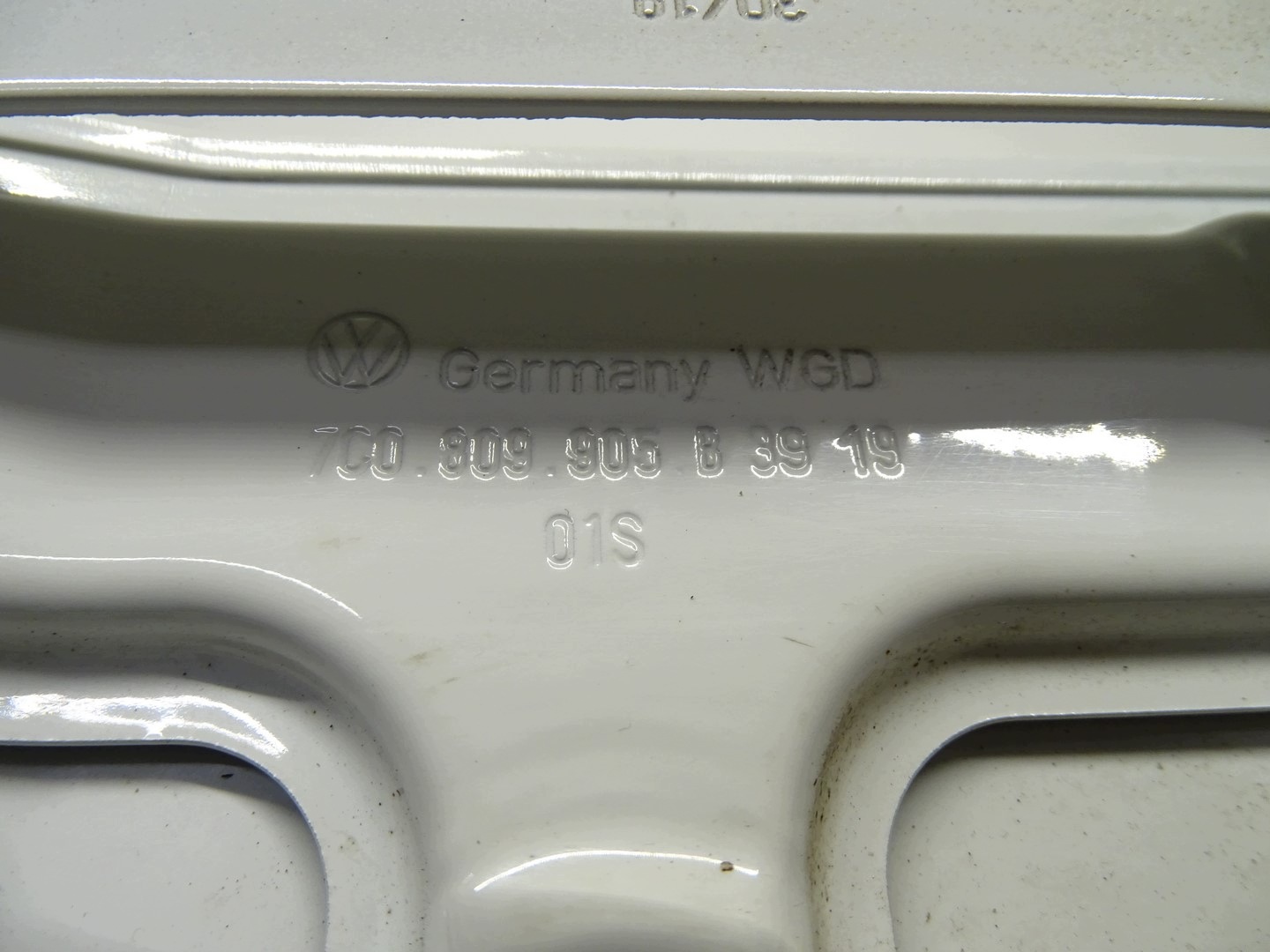 klappe WKEWU des kraftstoffsbehälters VW CRAFTER II 7C0809905B