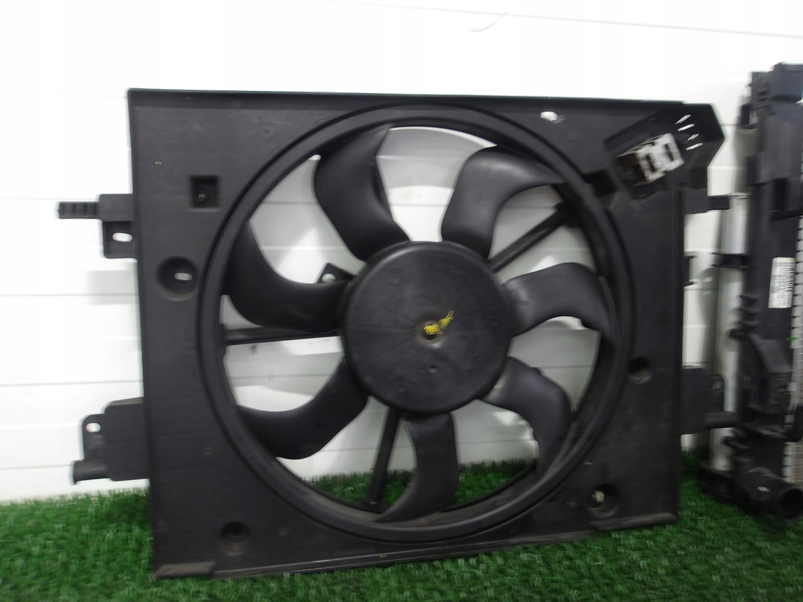 DACIA DUSTER a 10-18 1.6 chladič vody klimatizaci ventilátor volant