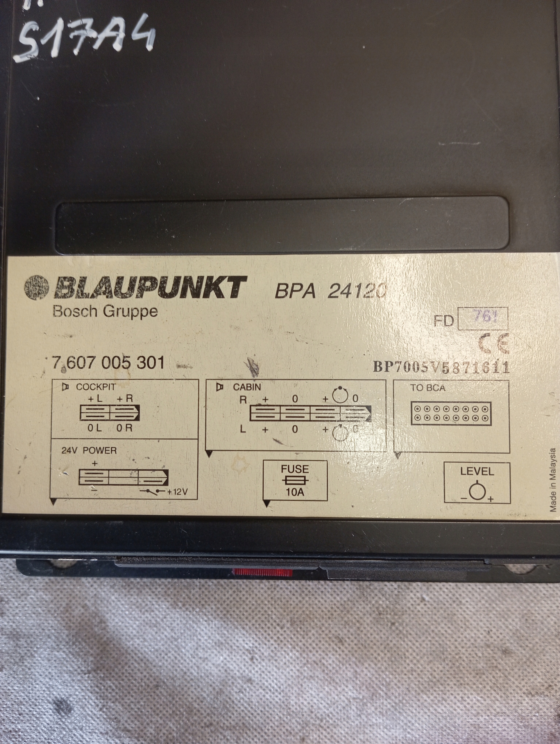 amplifier AUDIO VOLVO 7607005301