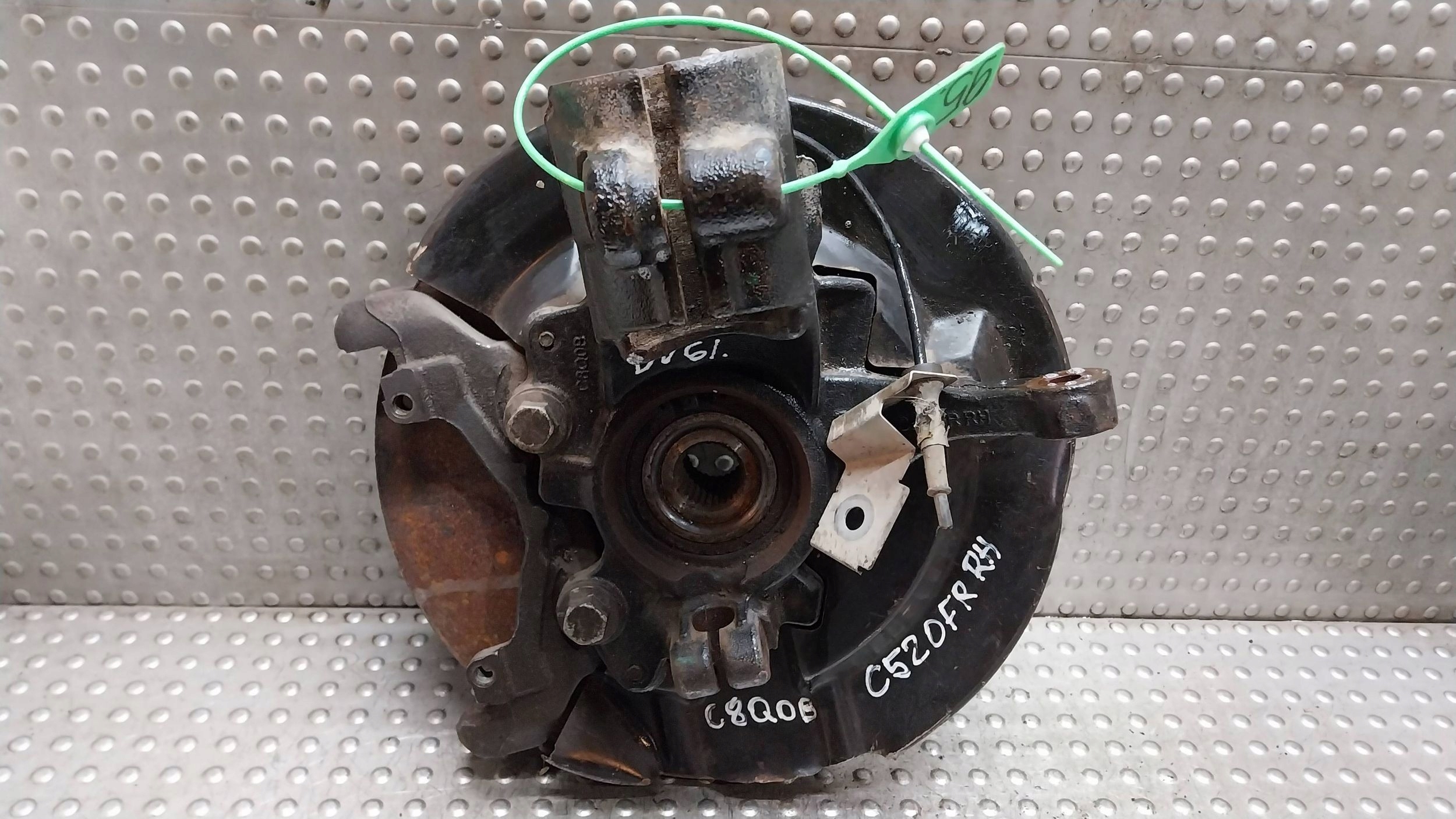 otoč čepu pravý předek DV61-3K170-CAA FORD KUGA MK2