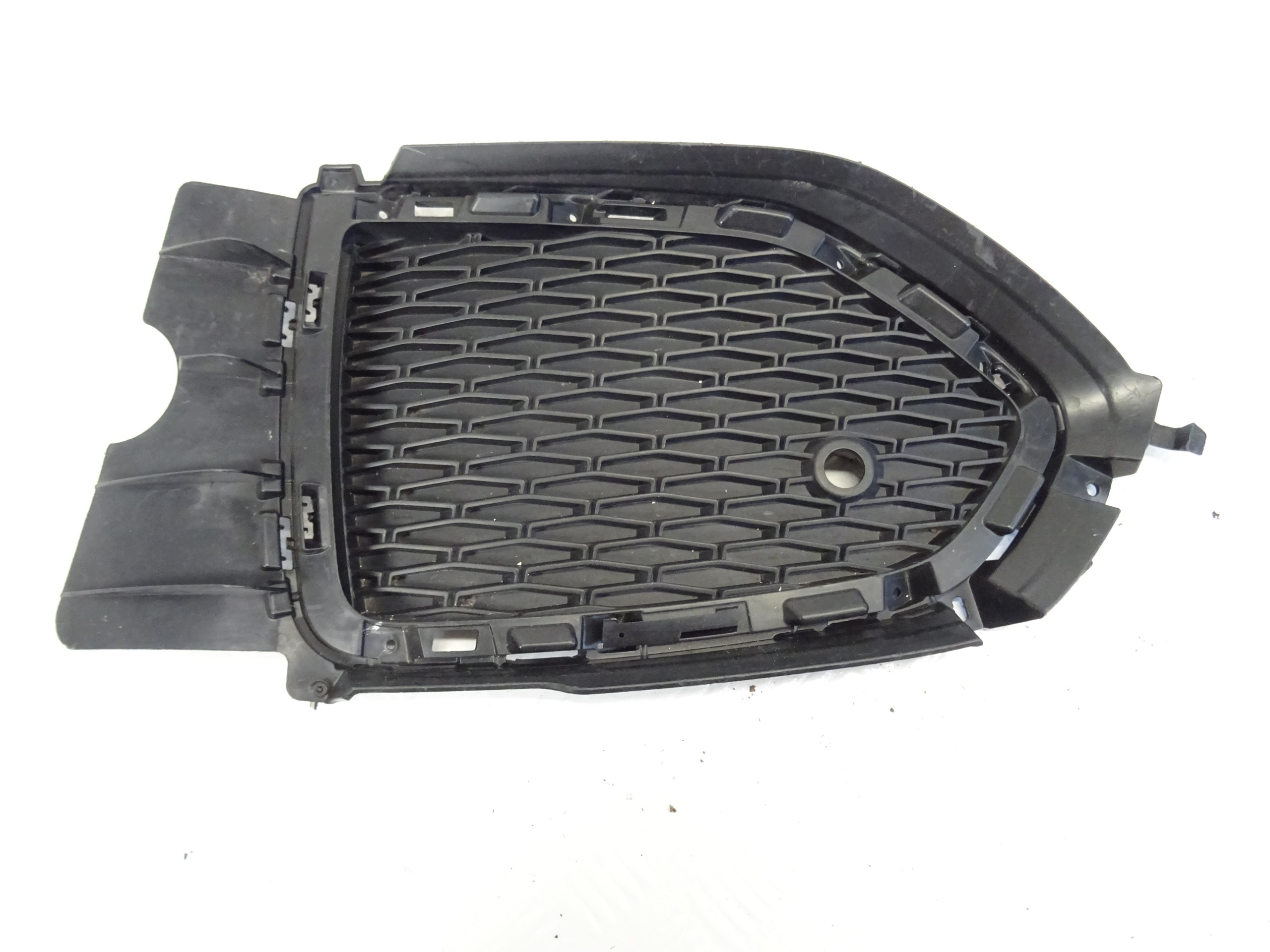 grid of a bumper left front JAGUAR F-PACE 21- MK83-8B290-GA