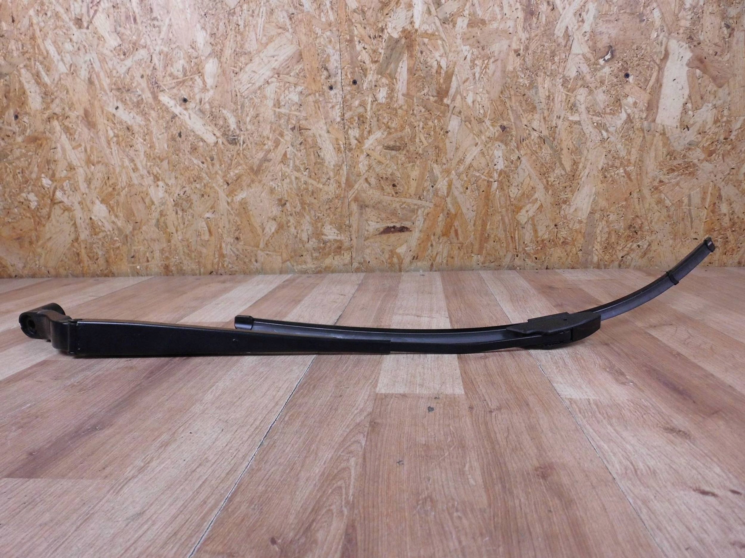 Nissan X-Trail T32 wiper wiper arm left front 288814CC0A