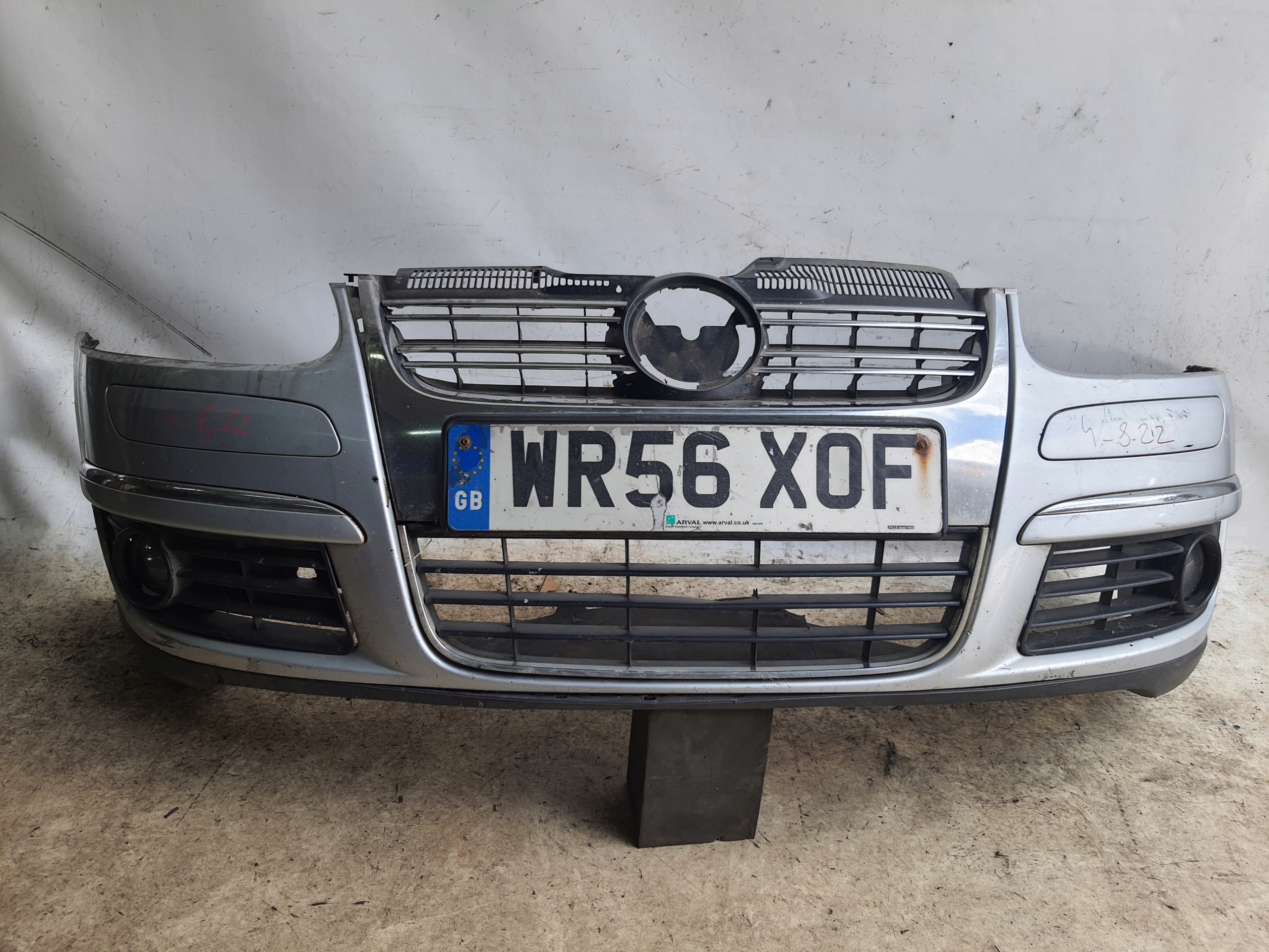 VOLKSWAGEN JETTA 05-10 LA7W bumper