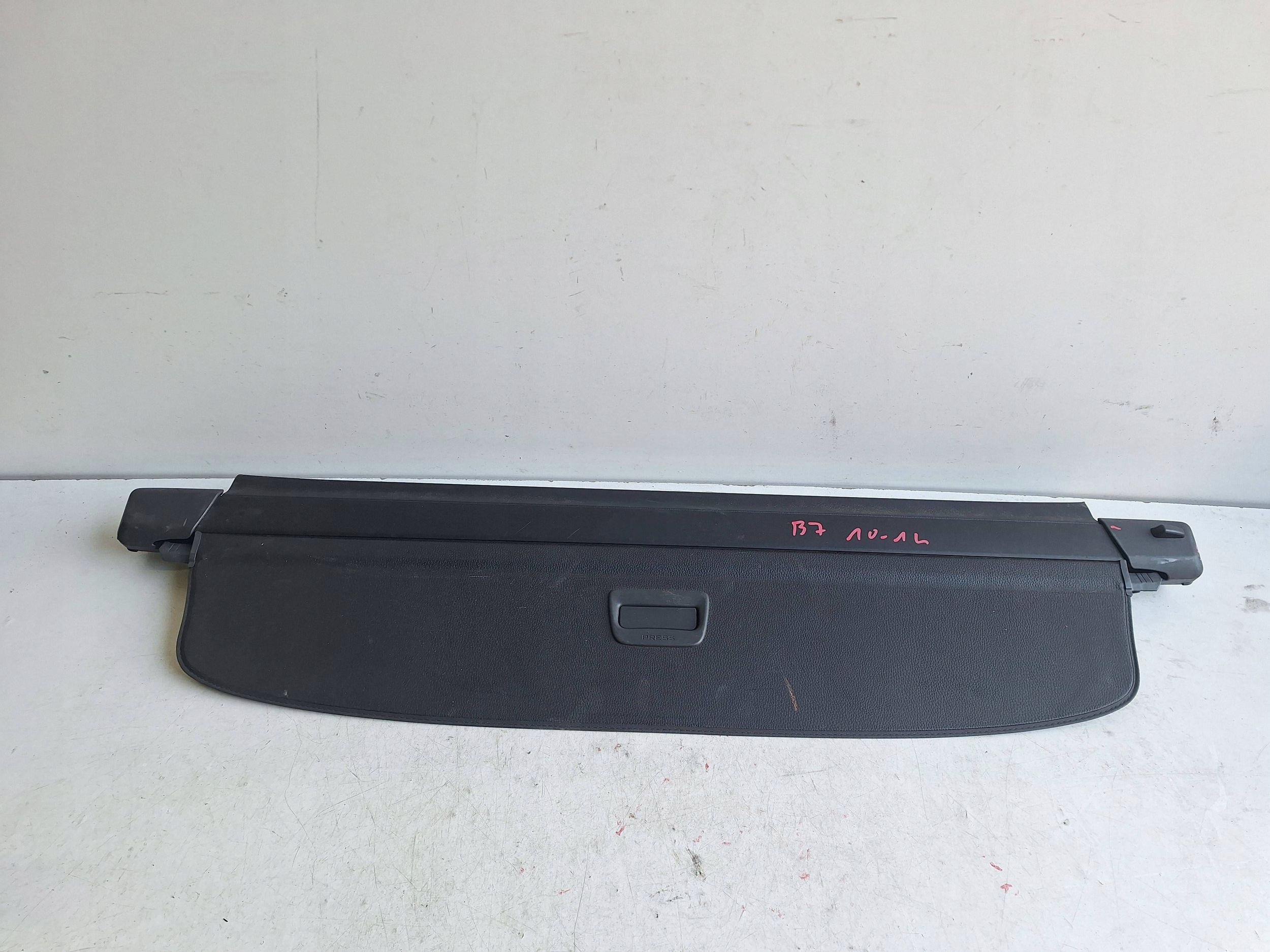 VOLKSWAGEN PASSAT B7 KOMBI 10-14 blinds boot