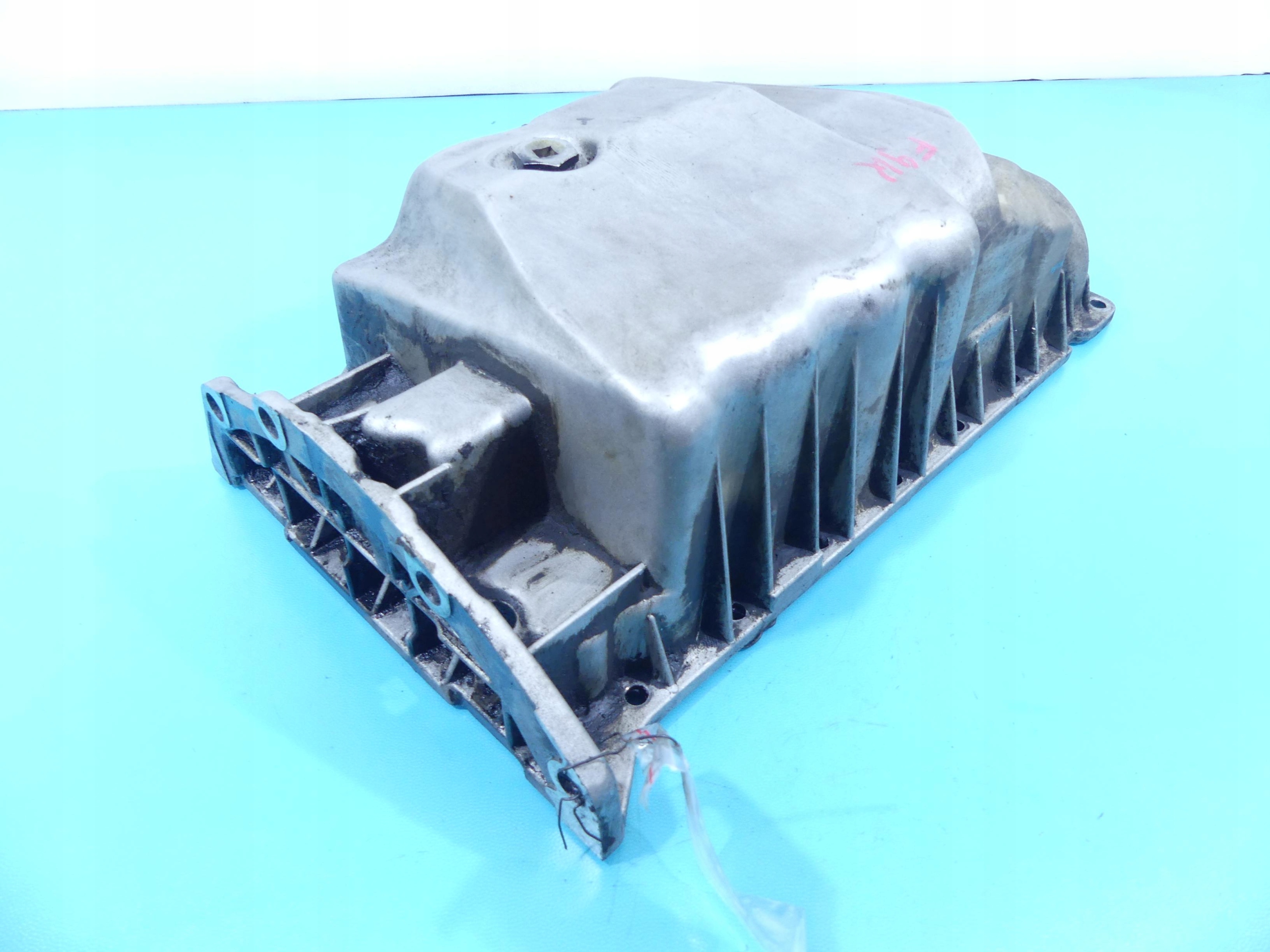 F9K - Масляный поддон VOLVO V40 1.9 DCI 00-04