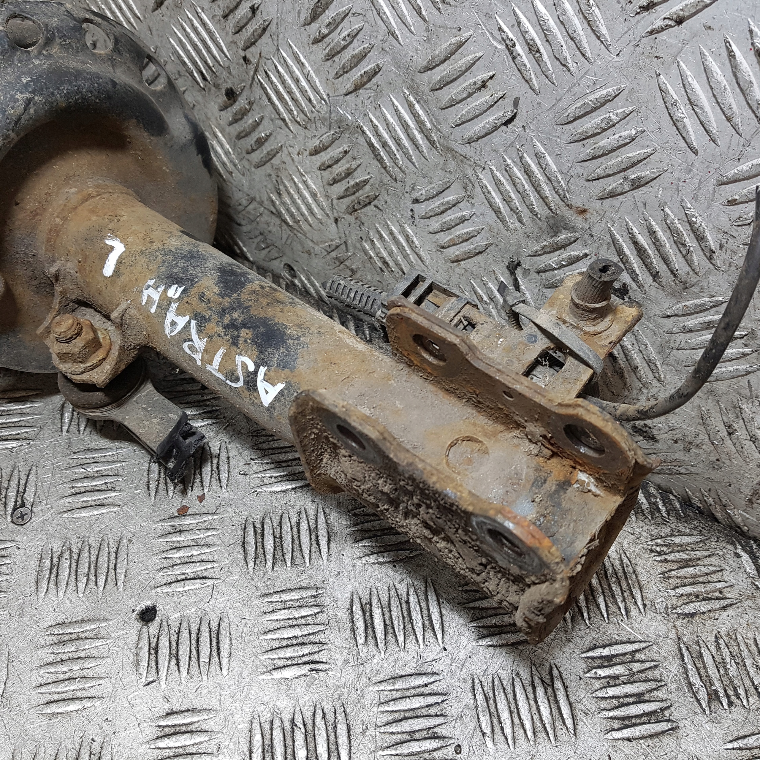 MCPERSON right front front OPEL ASTRA H