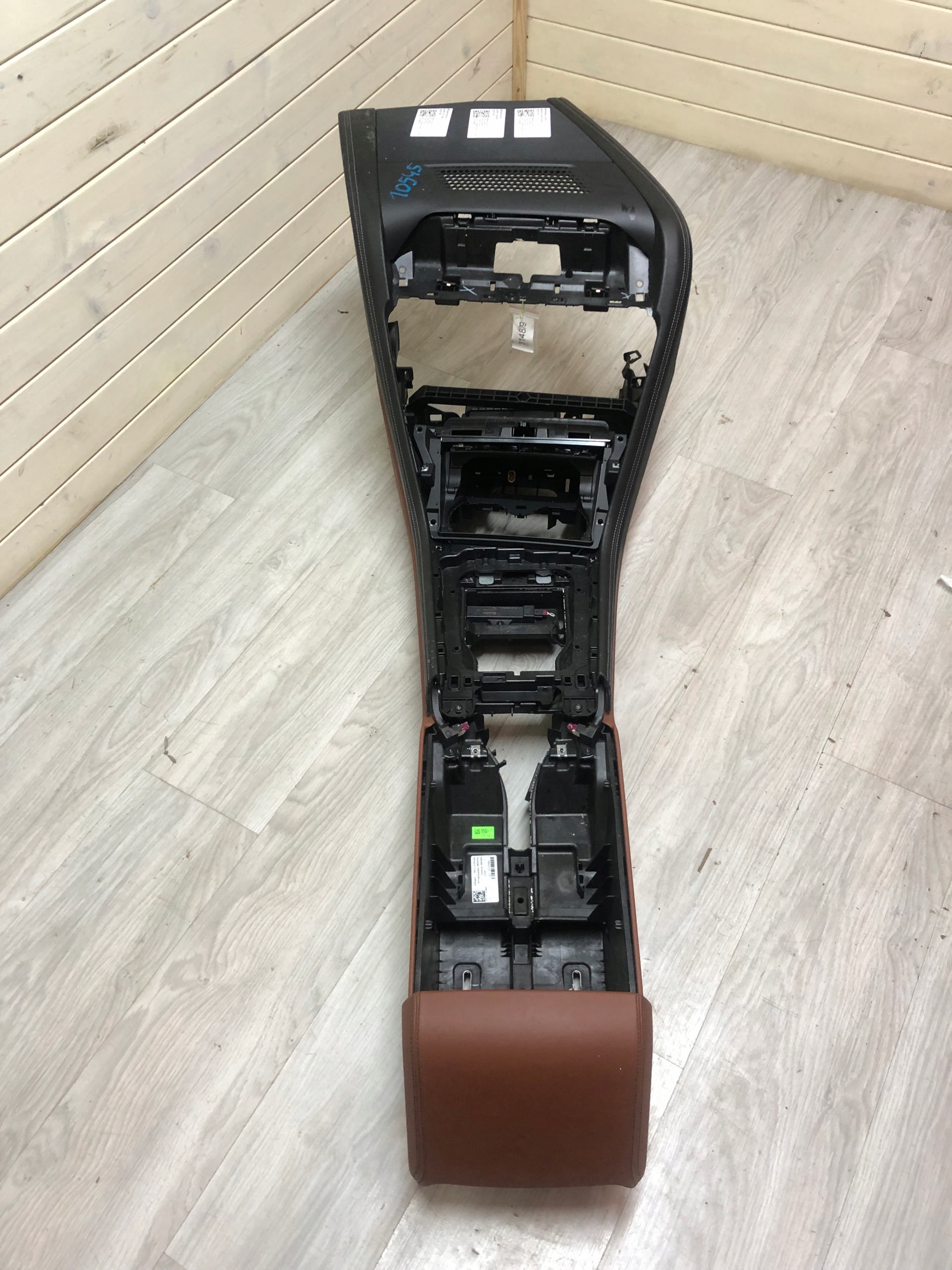 BMW 8 G14 G15 G16 TUNEL central armrest