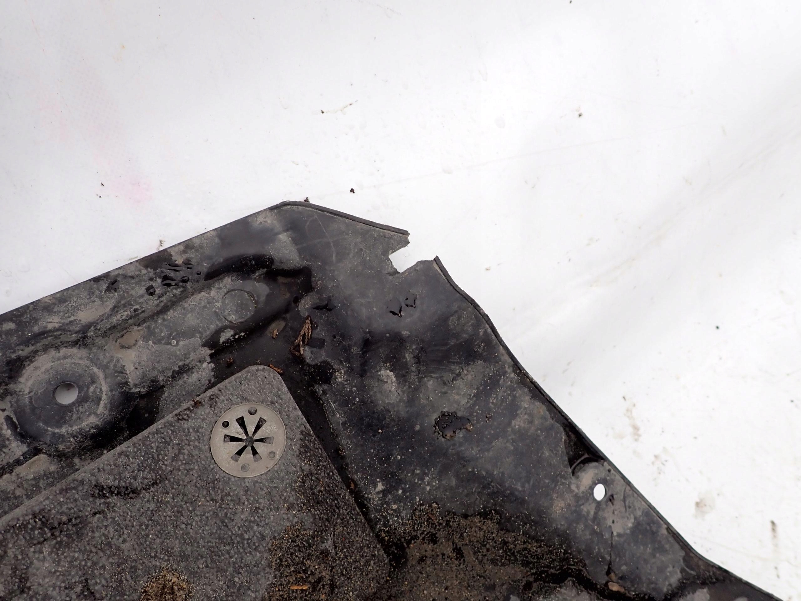 BMW G30 G31 abdeckung blende abdeckung unterfahrschutz 51757363730