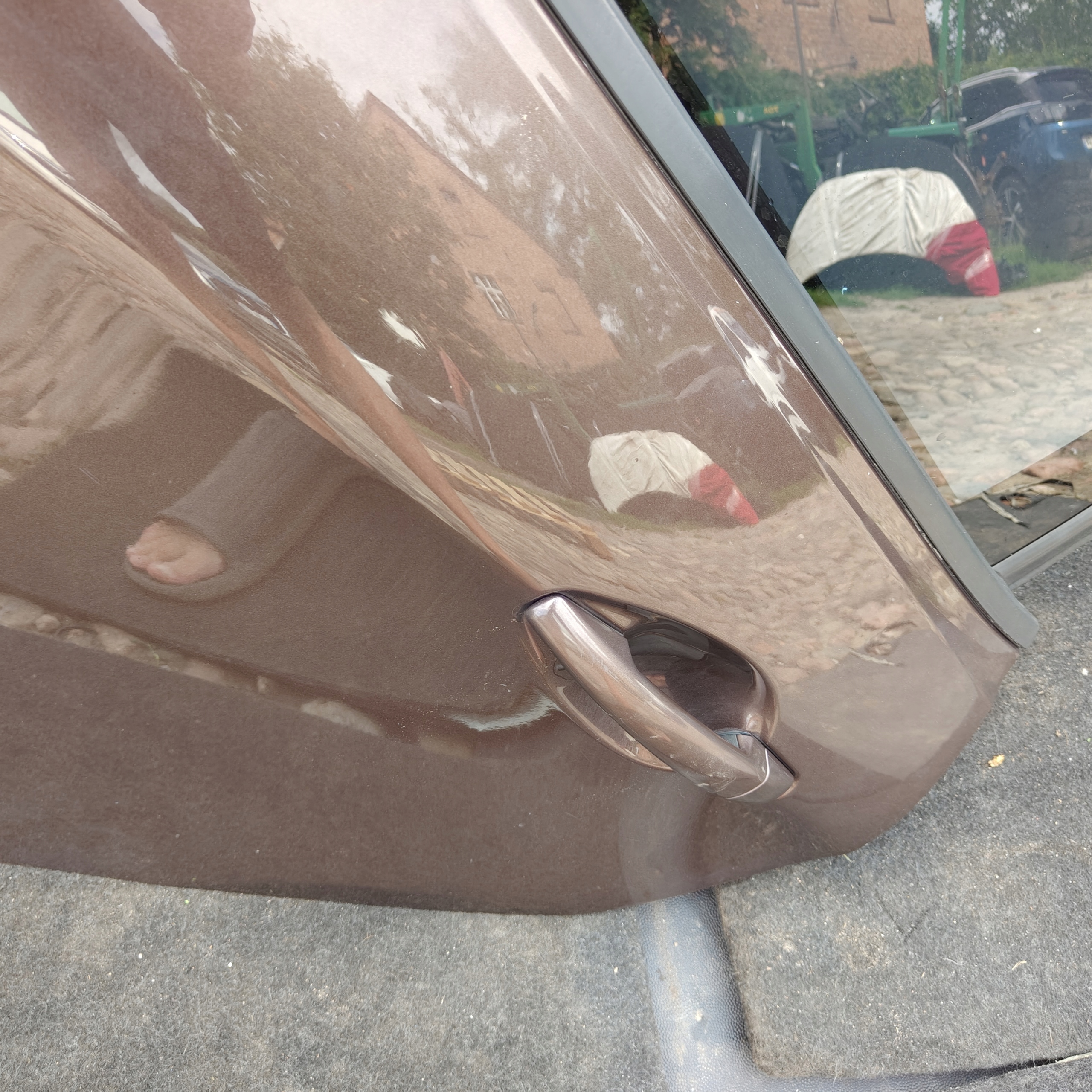 door rear. rear part left PEUGEOT 2008 and