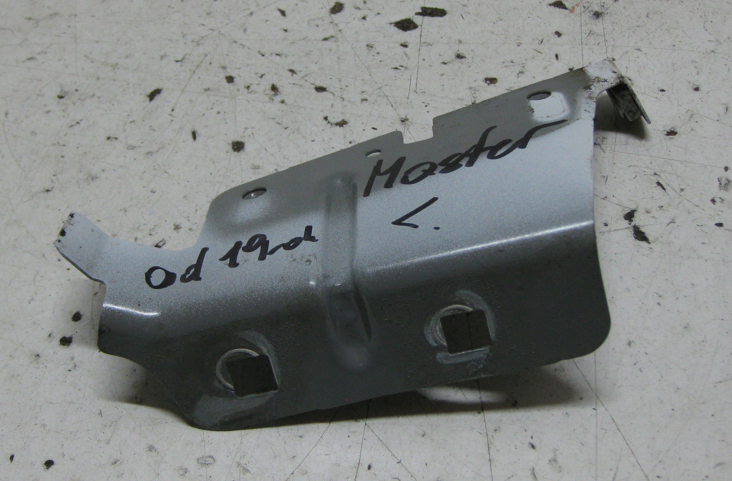 RENAULT MASTER III LIFT Support plaque Aile Gauche Avant 641C30003R