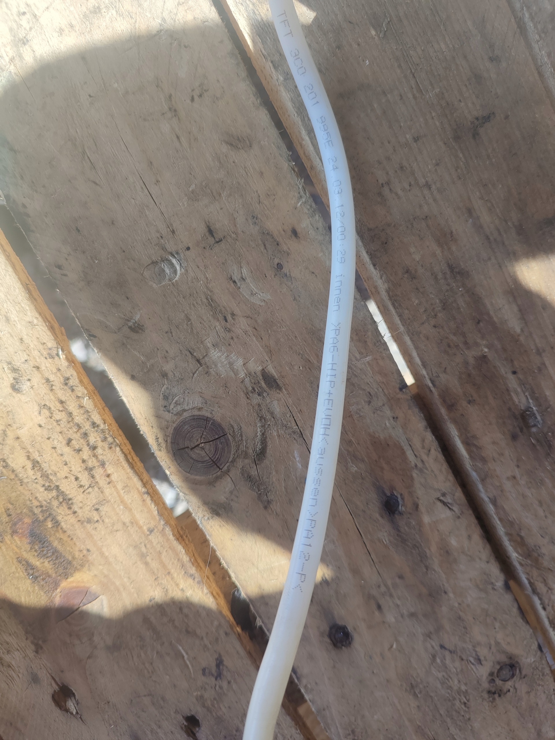 fuel line VOLKSWAGEN PASSAT B7 3C0201995E