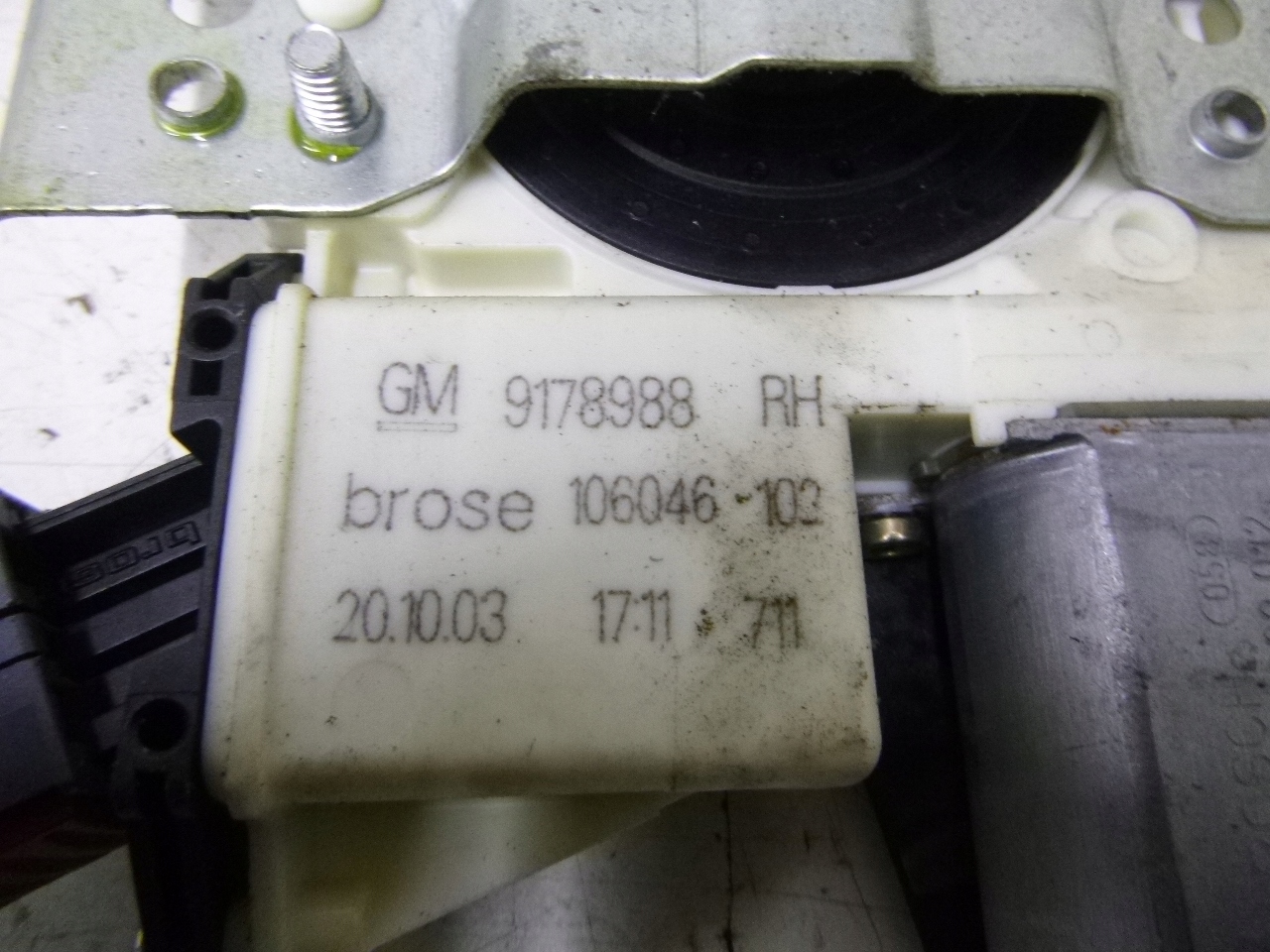 MÉCANISME VITRE AVANT DROITE OPEL VECTRA C 04R.