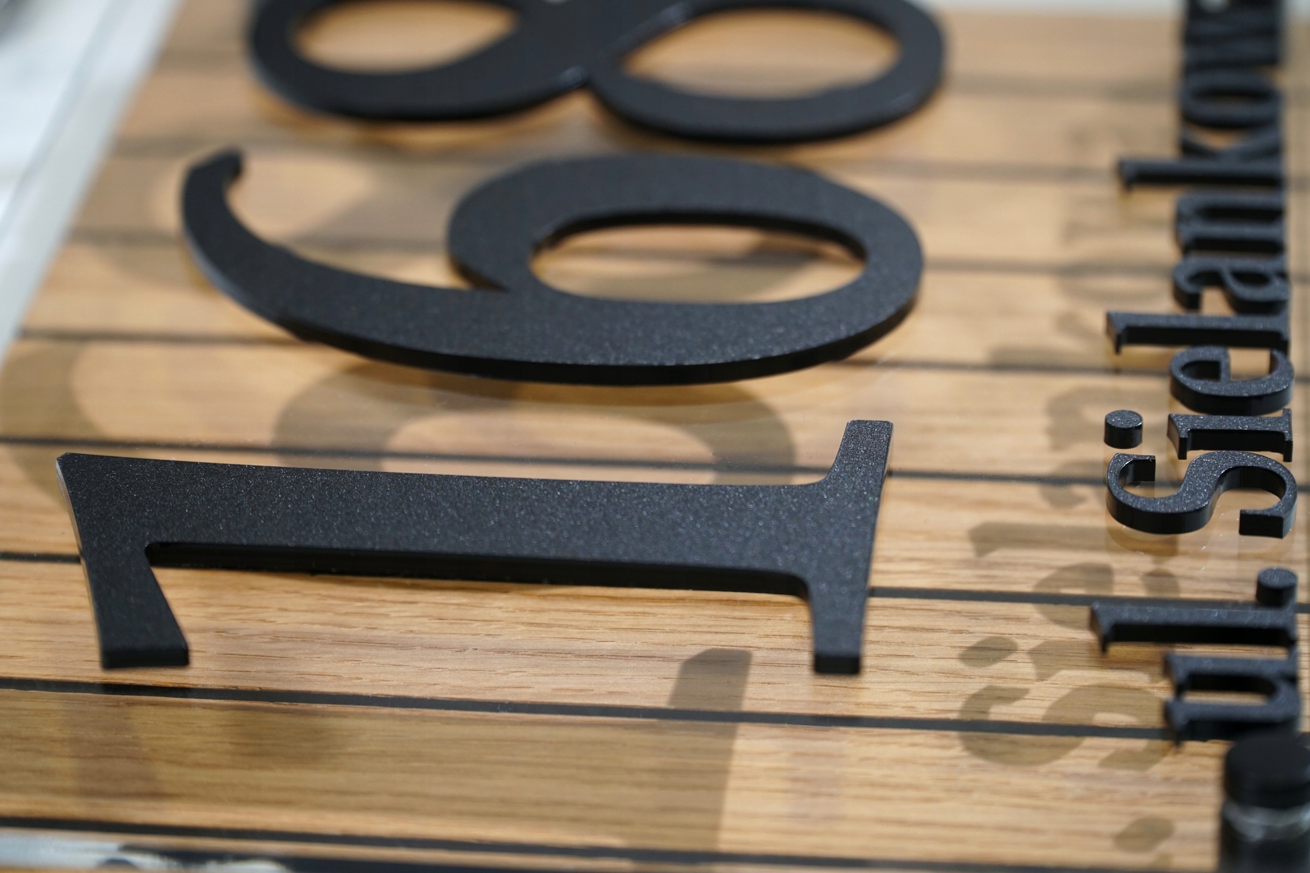 Tabliczka tablica adresowa numerem domu drewniana Szerokość produktu 30 cm