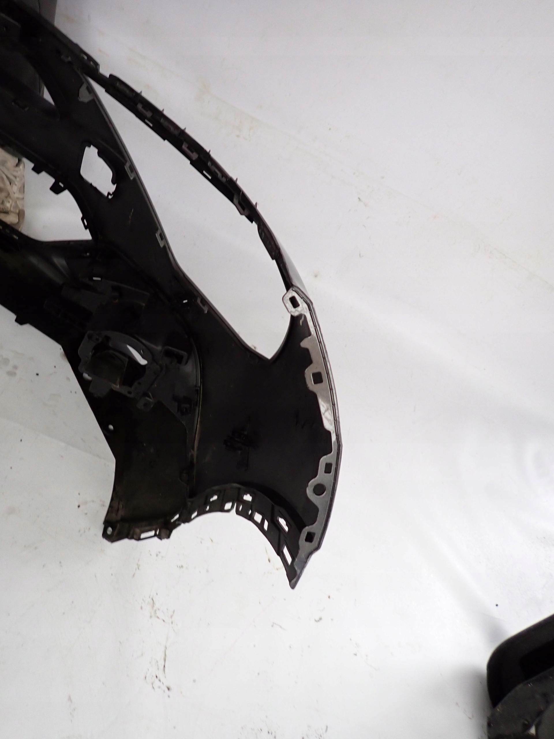 CITROEN C4 III 20- bumper front front PDC 9834692580