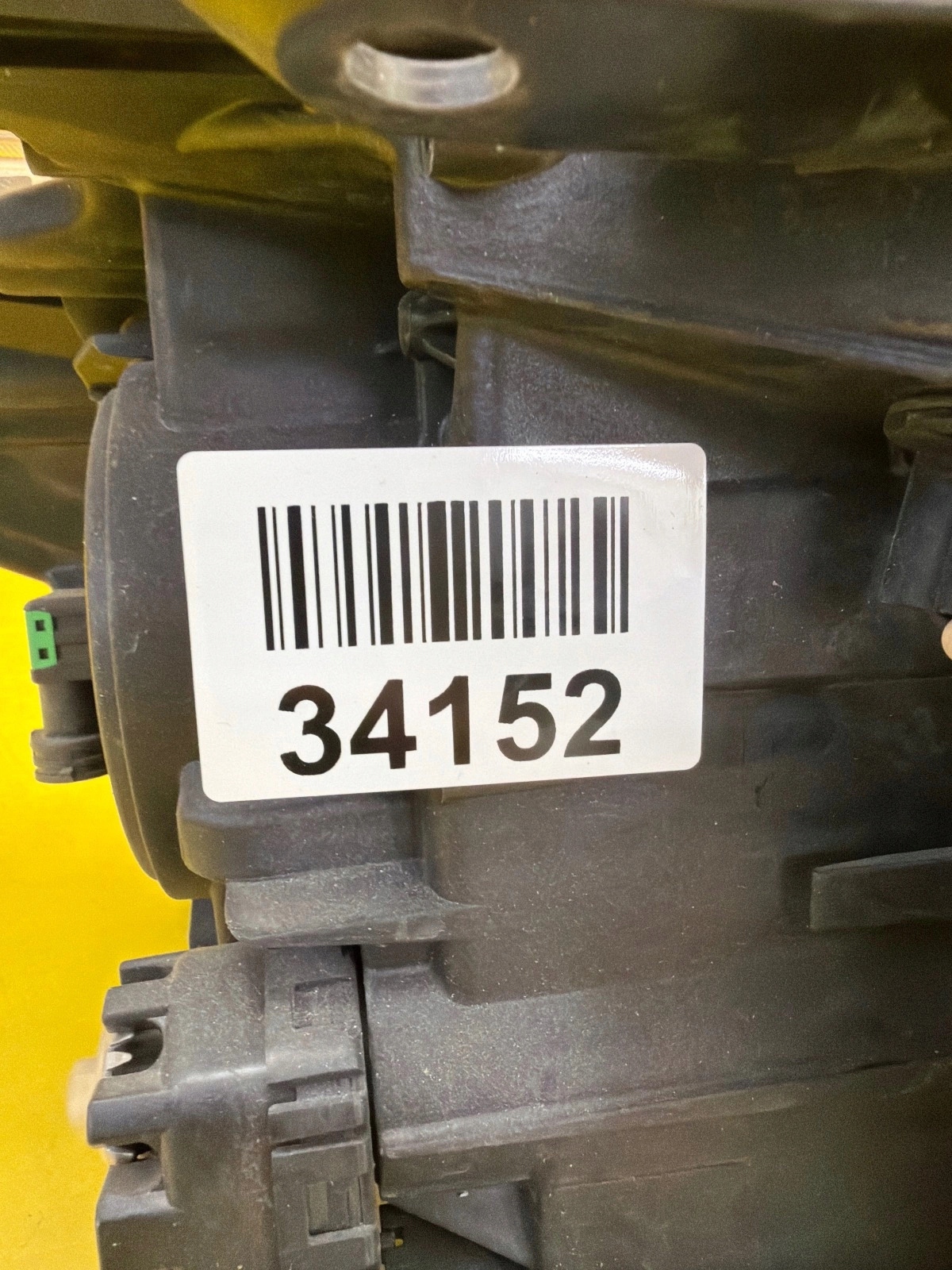light left front Toyota Prius III + plus 12-16