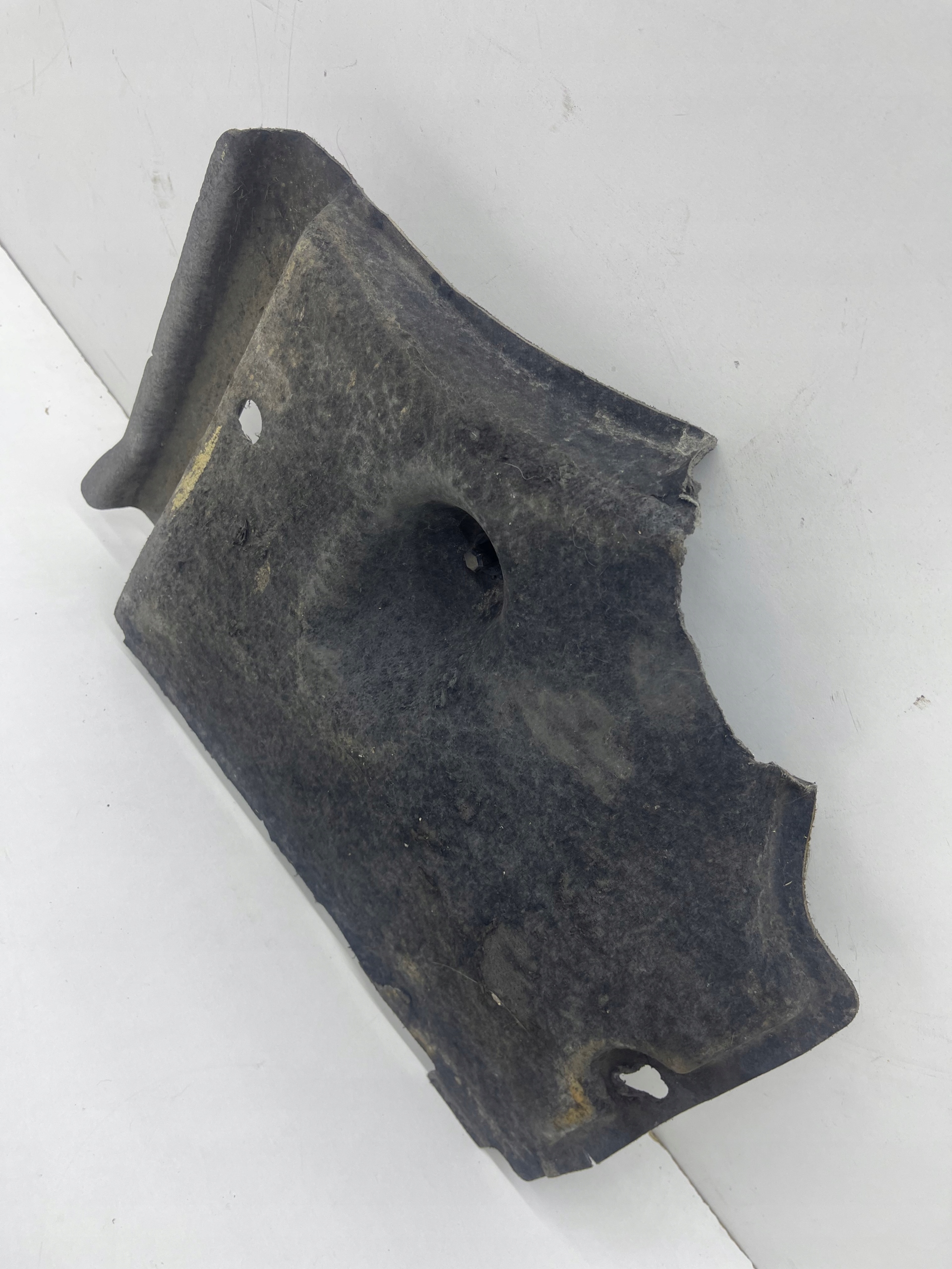 AUDI A6 C7 cover przeciwblotna chassis right right front original