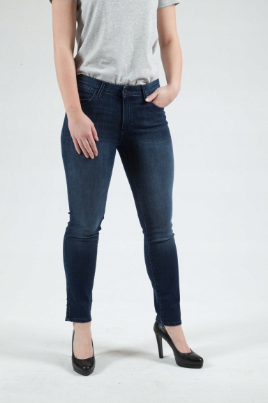 

Spodnie Damskie Wrangler Tingy W28LHV32P W27 L32