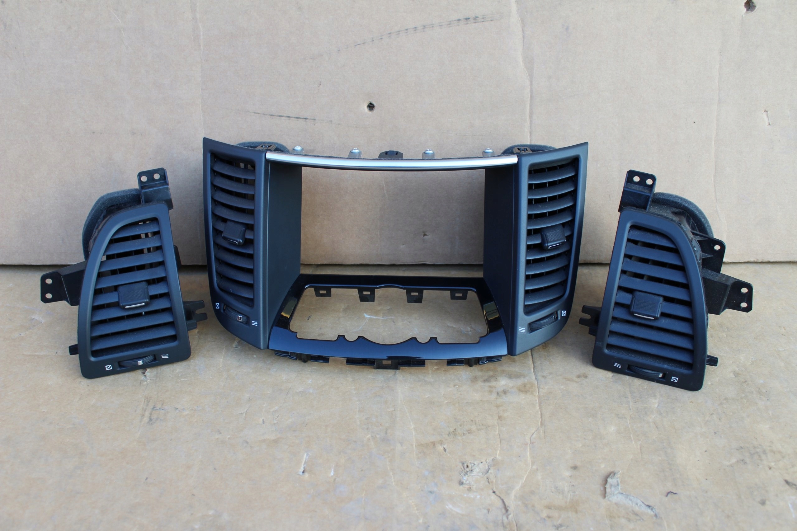 INFINITI QX70 WLOT POWIETRZA KRATKI KRATKA NAWIEWU