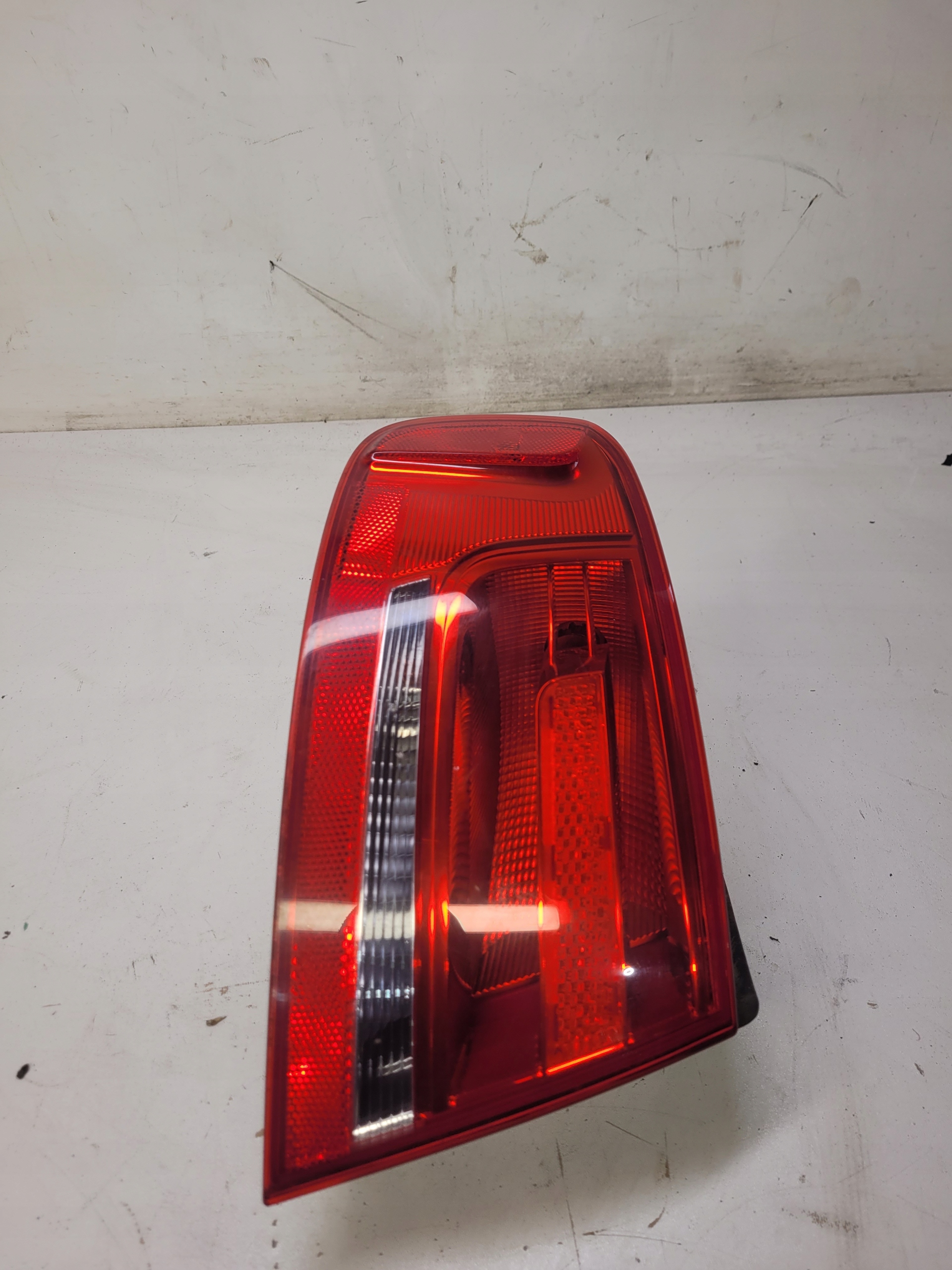 light left rear part W fender AUDI A4 B8 8K5945095E