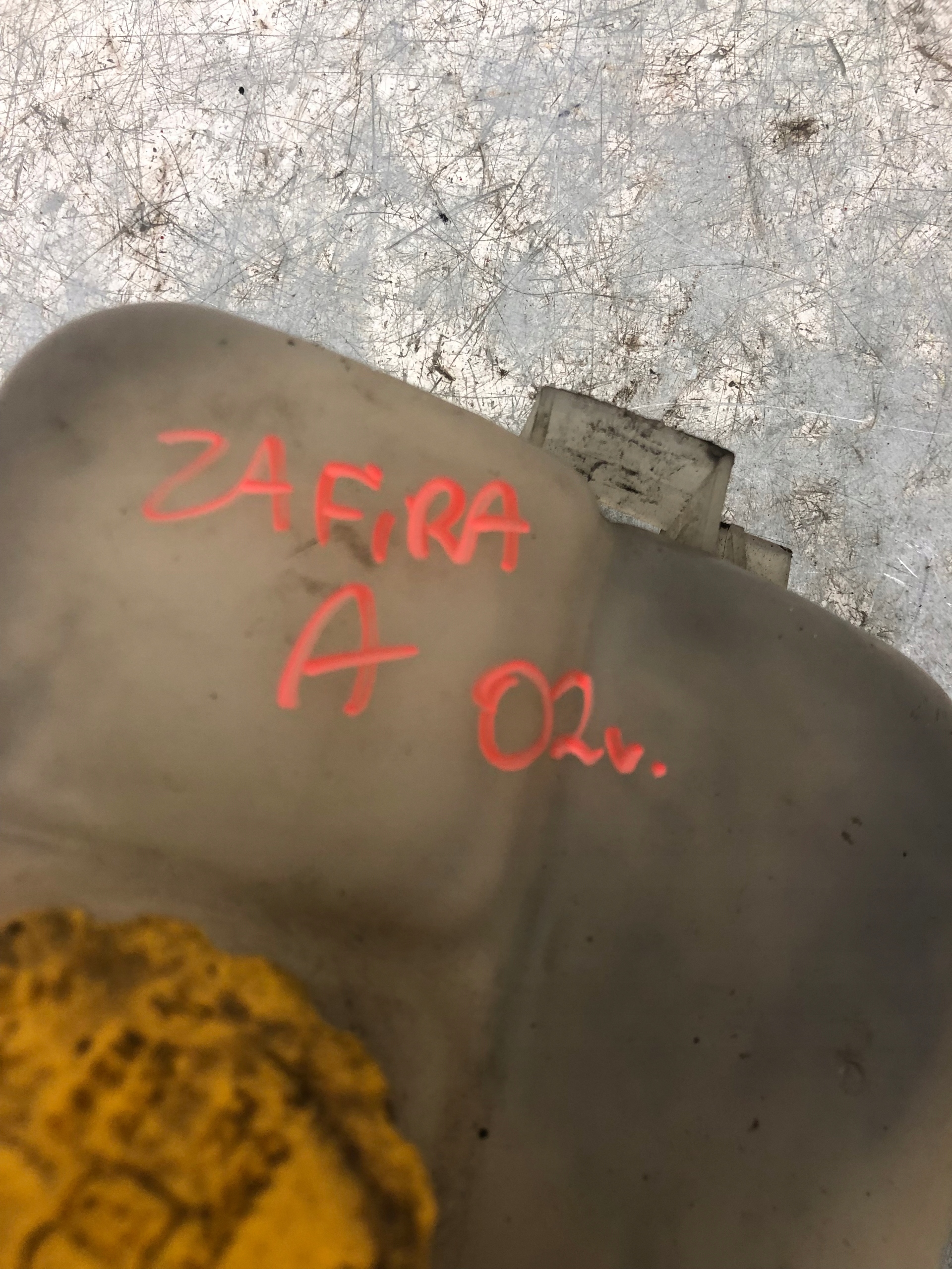Réservoir eau OPEL ZAFIRA A 24412804