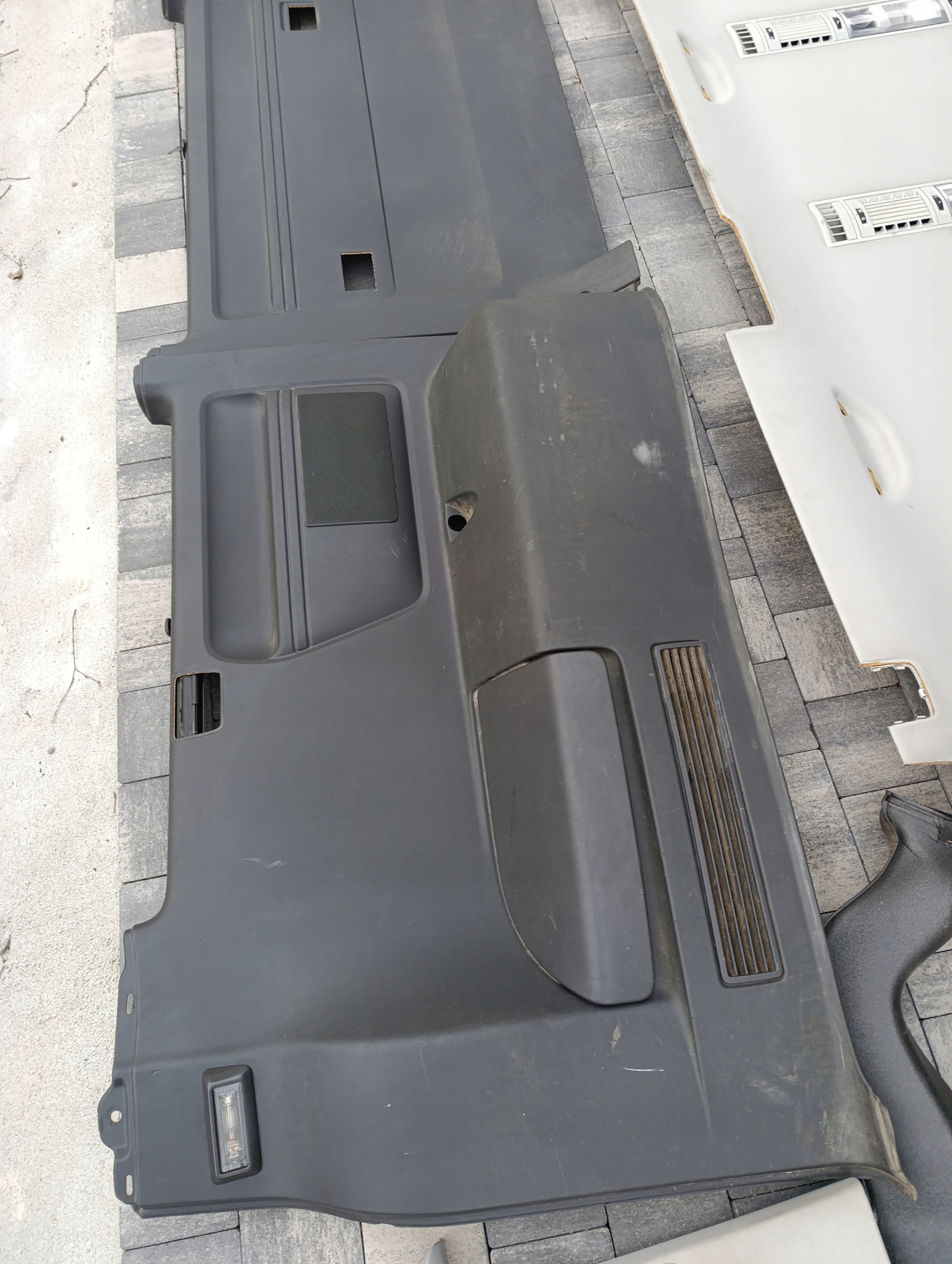 VW T5 T5 LIFT T6 complete the centre inner upholstery CARAVELLE short.