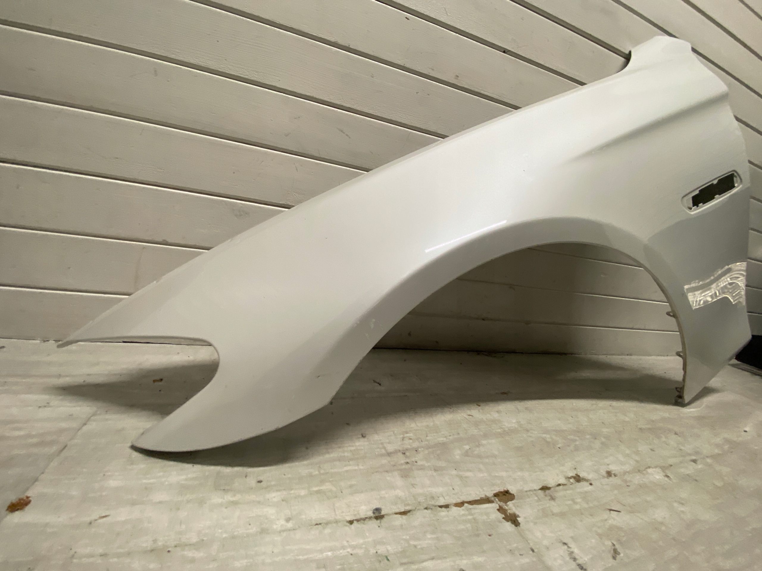 fender left front front BMW 5 F10 F11