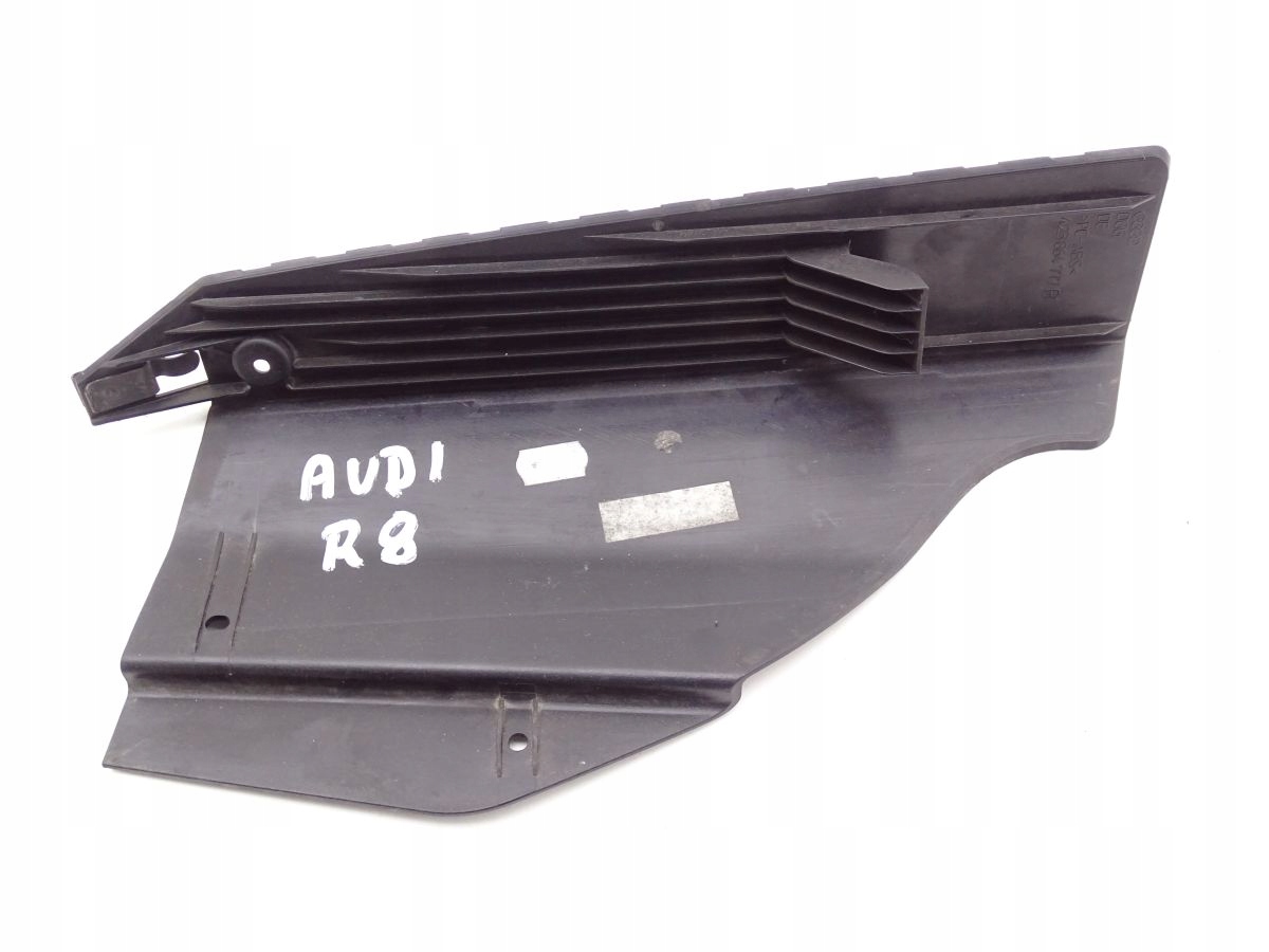 Audi R8 и 420 06-15 защита пола