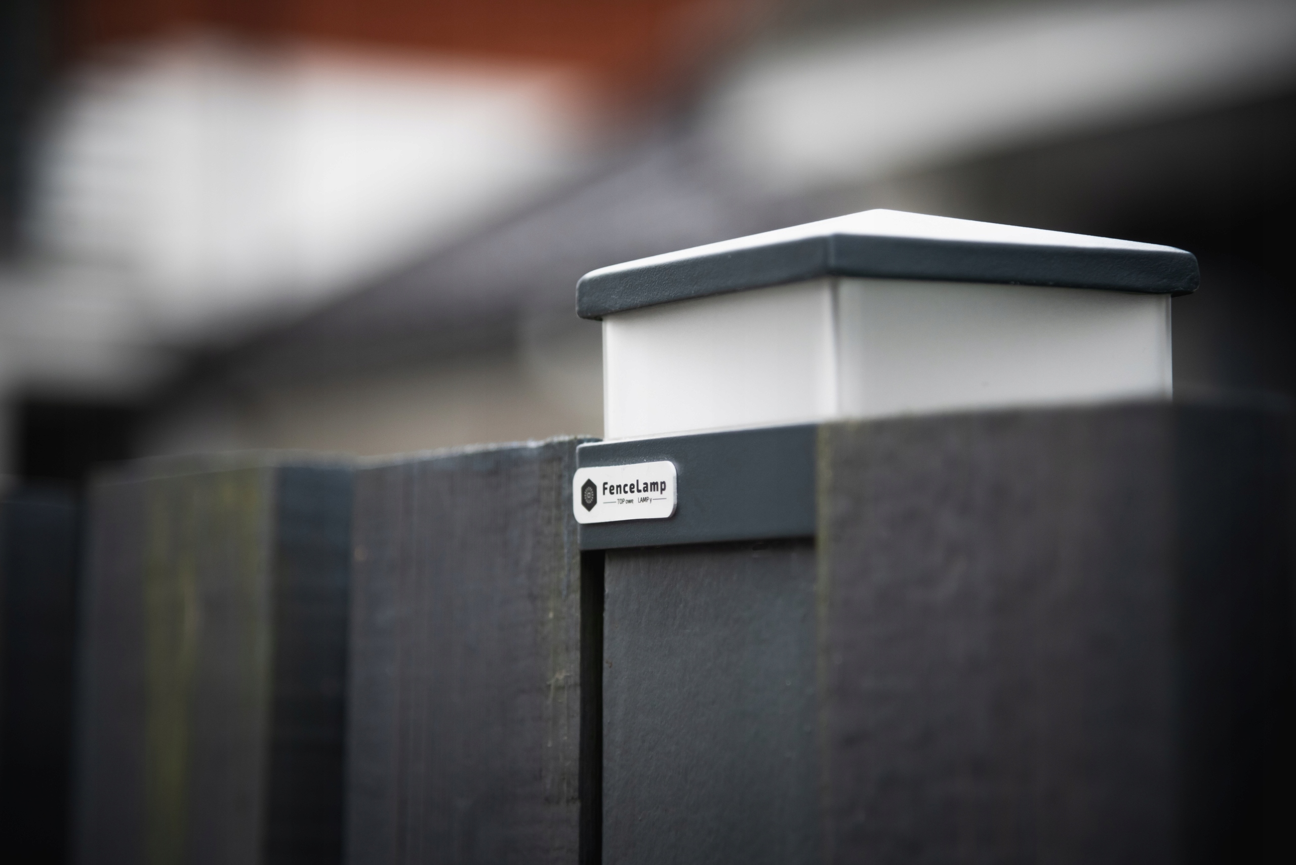 LAMPA LED NA SŁUP OGRODZENIA 80mm RAL 9005 + SAT