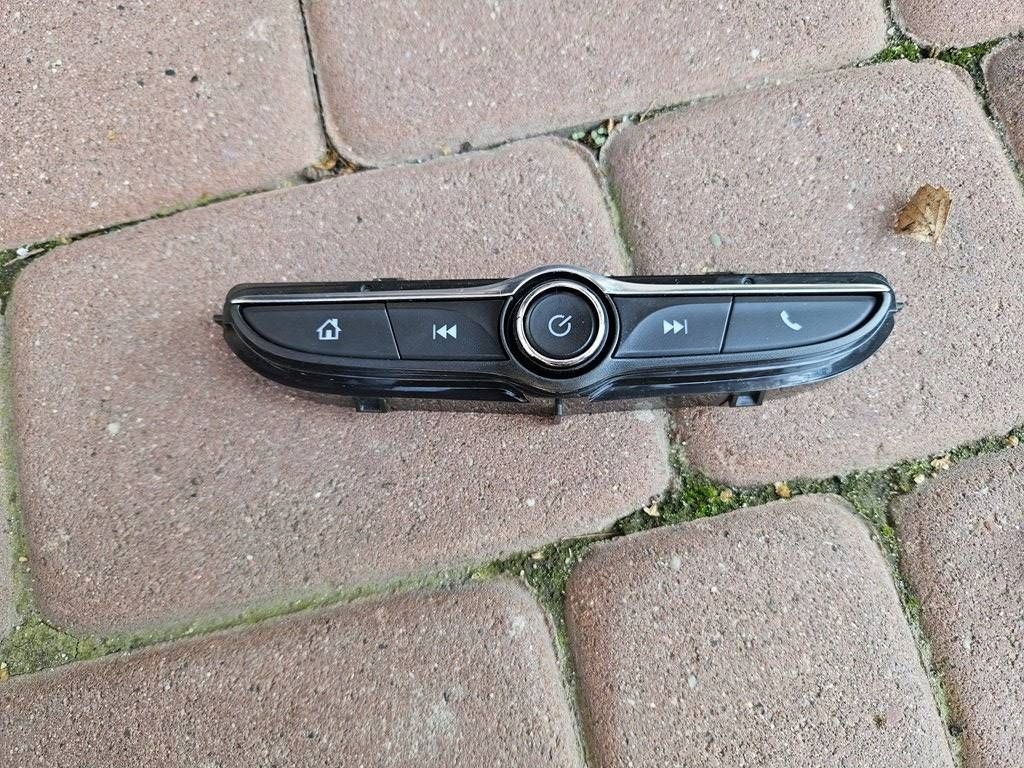 boutons radio couverture couverture panel Opel Astra K 39238749