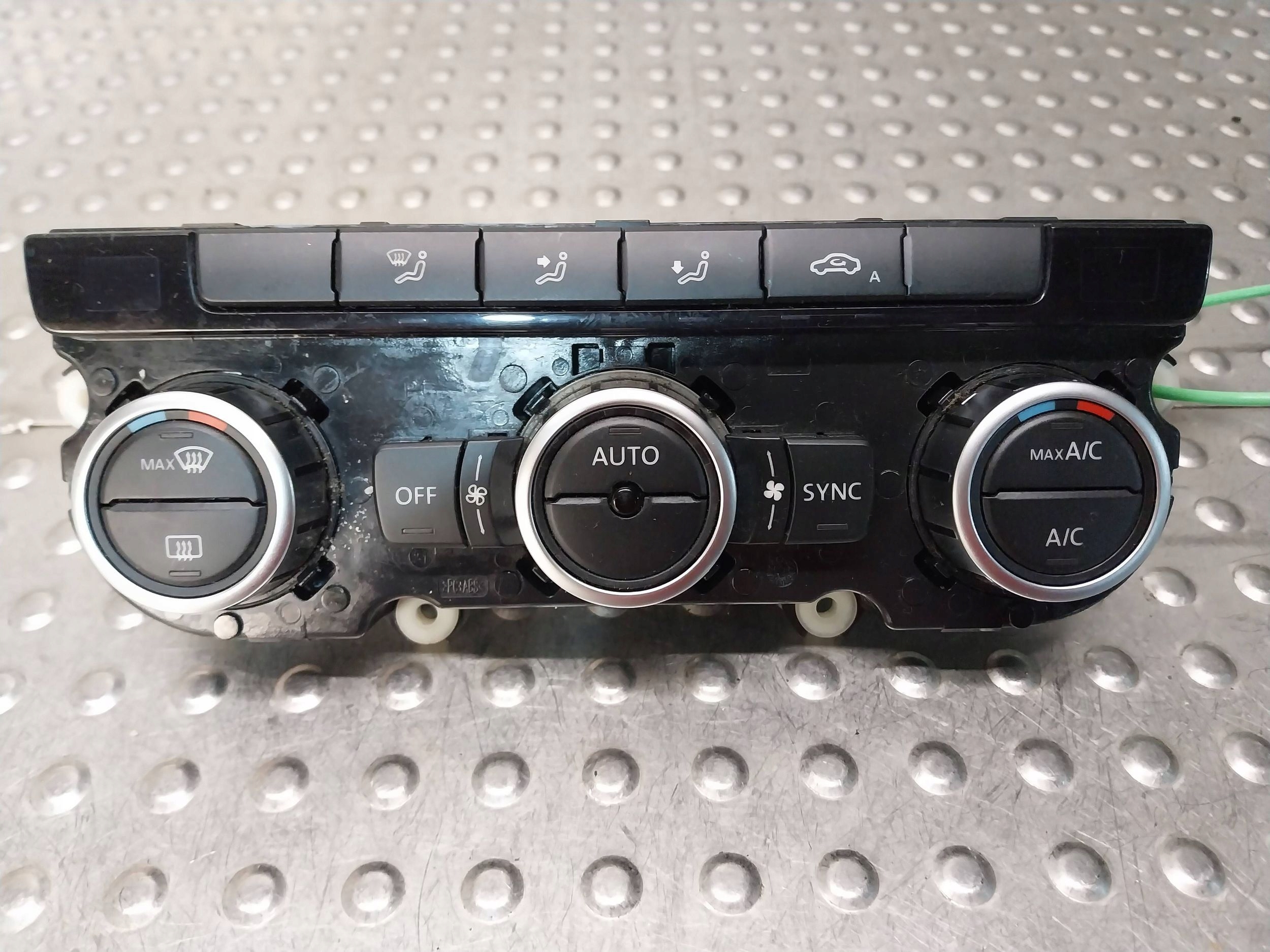 PANEL klími klimatizaci 3AA907044BP VW PASSAT B7 TOURAN a LIFT