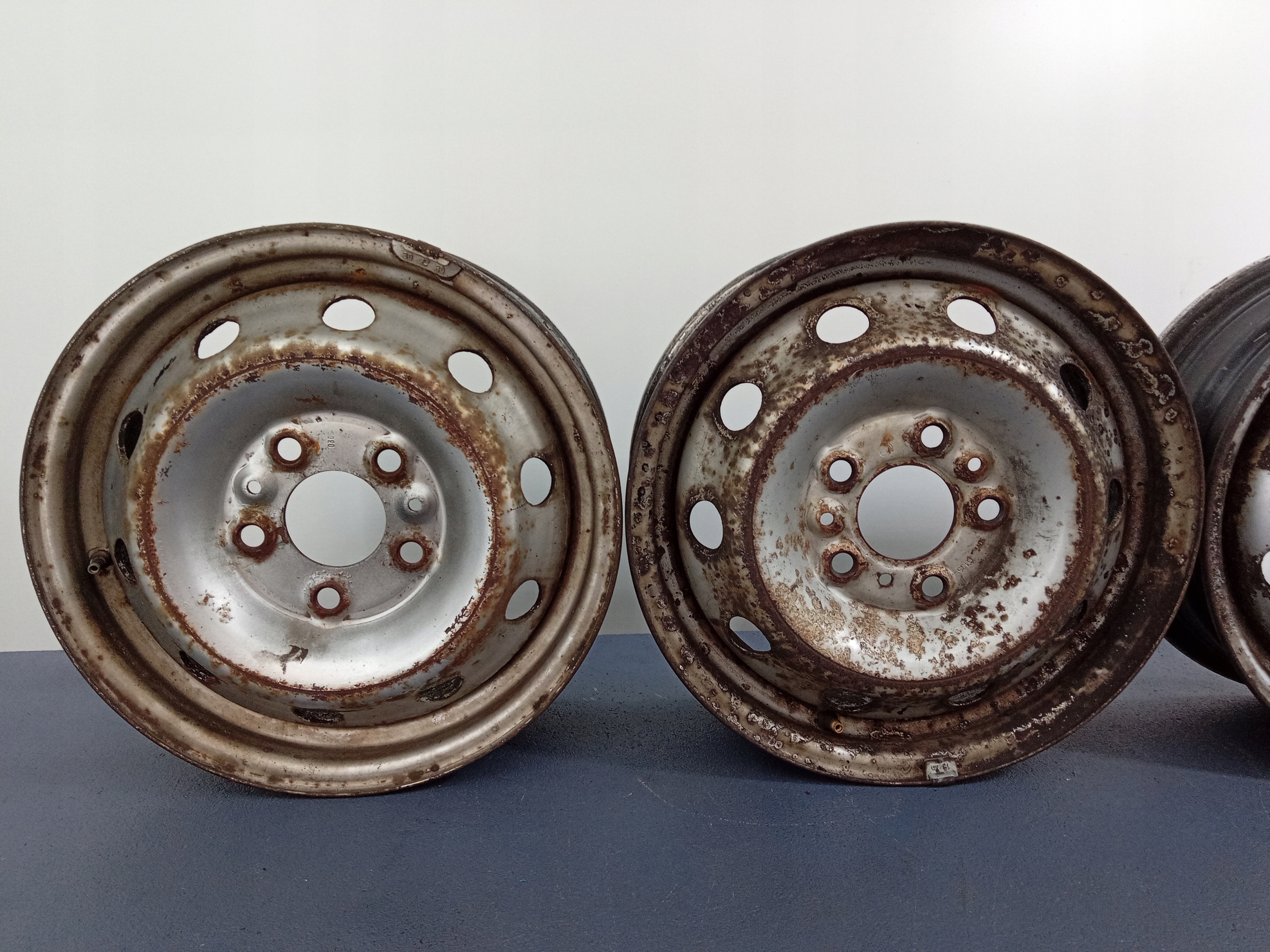 JUMPER DUCATO 06- FELGI STALOWE 6JX15 5X118 ET68 Liczba felg w ofercie 1 szt.