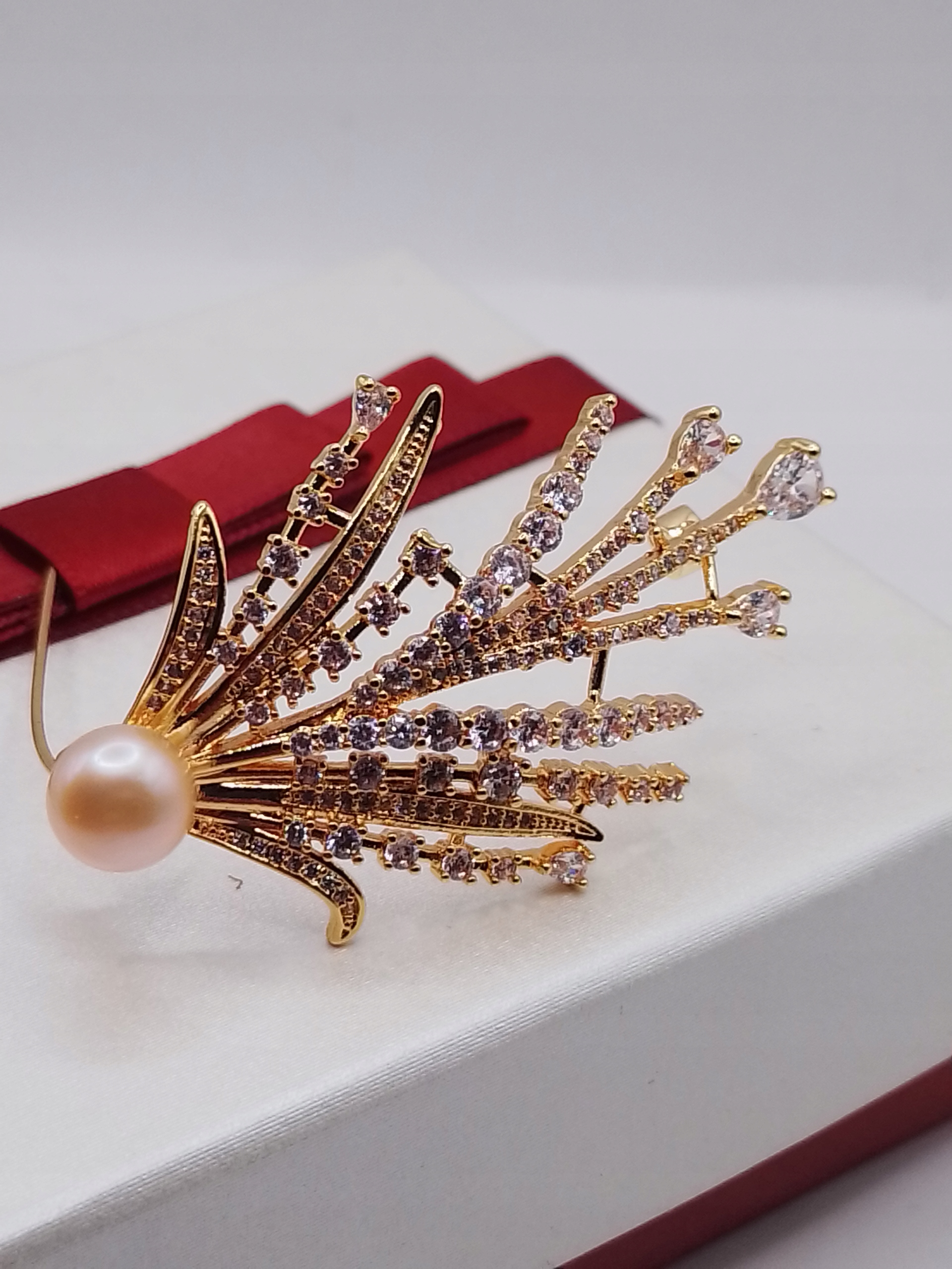 Luxusní Brož Fontána Zlatá 14K Gp Krabička Jako Dárek