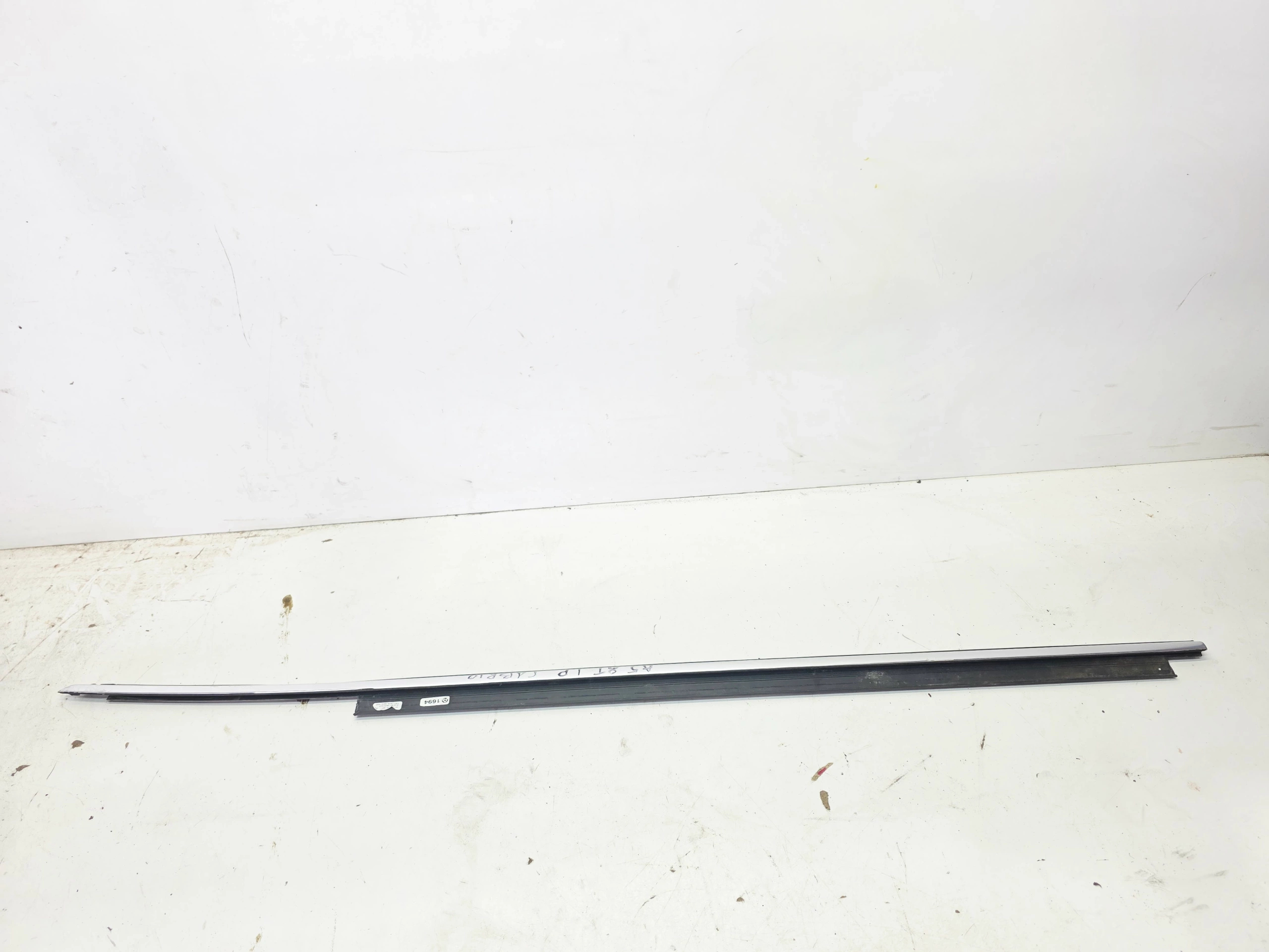 moulding CHROM door left front AUDI A5 8F CABRIO 8F0853283