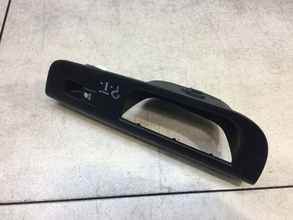 PANEL windows right rear part KIA CEED and 82361-1H000