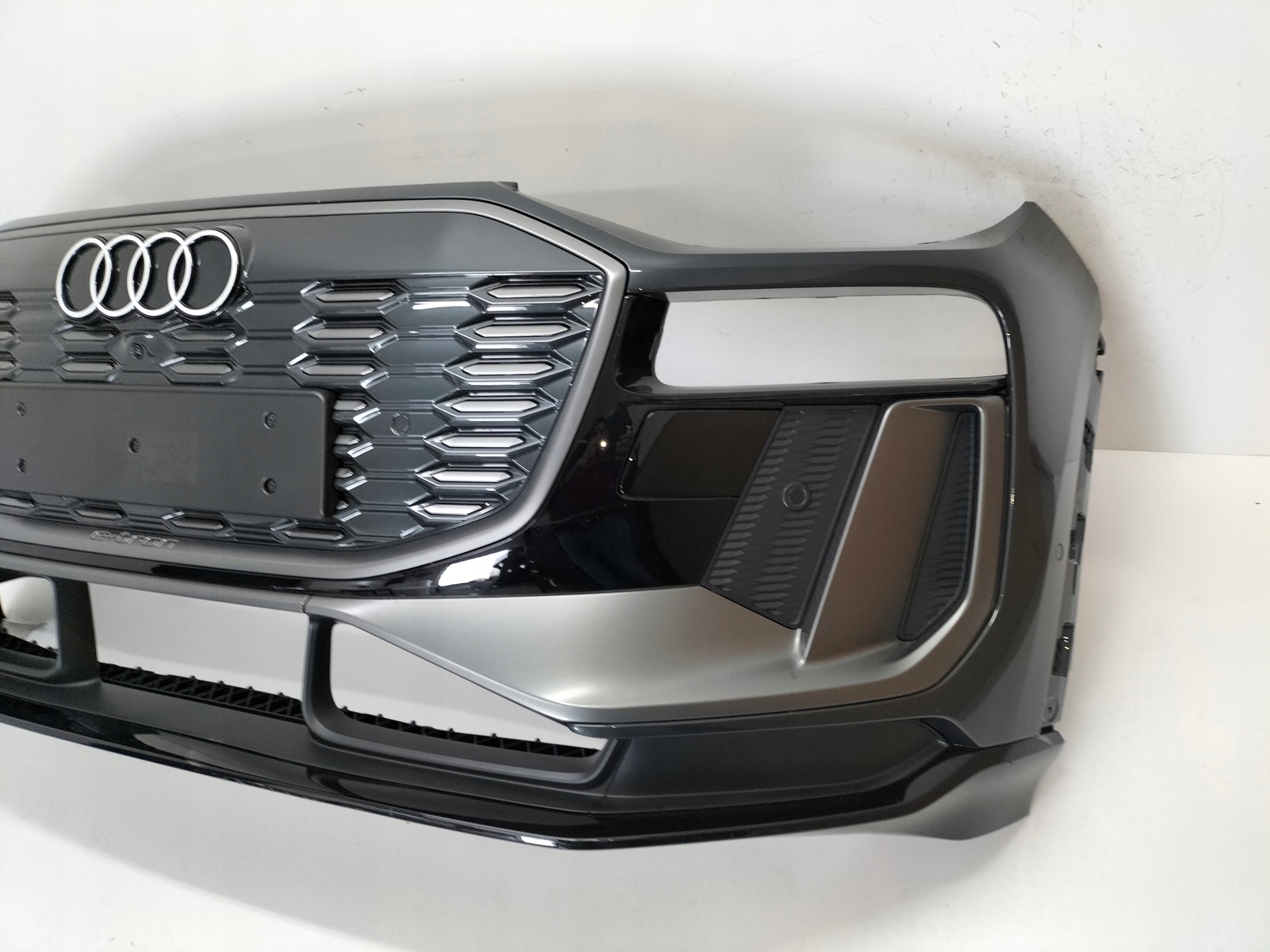 front bumper front AUDI Q6 E-TRON 24- S-LINE