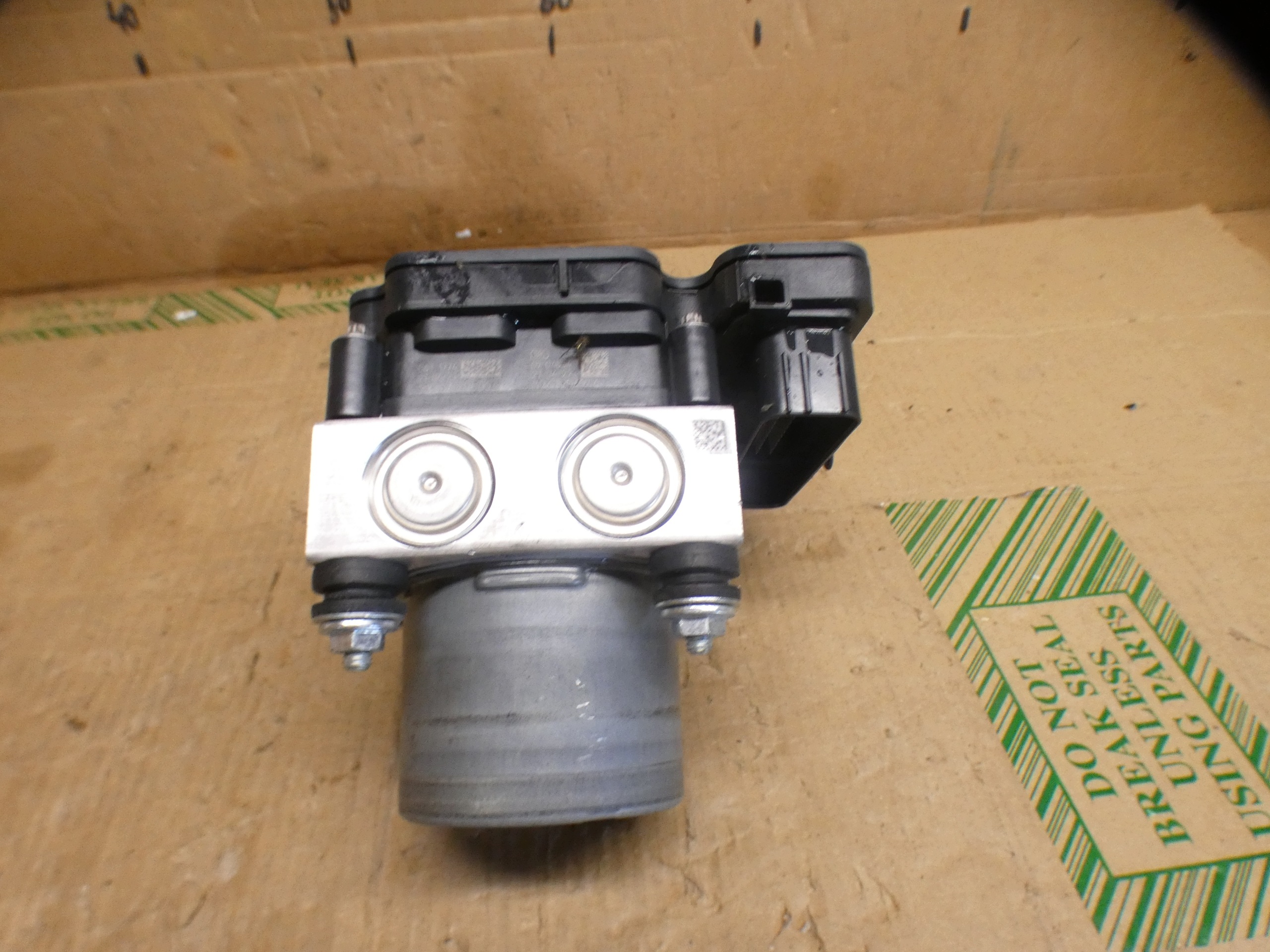 CITROEN DS4 II pump ABS 9848467680