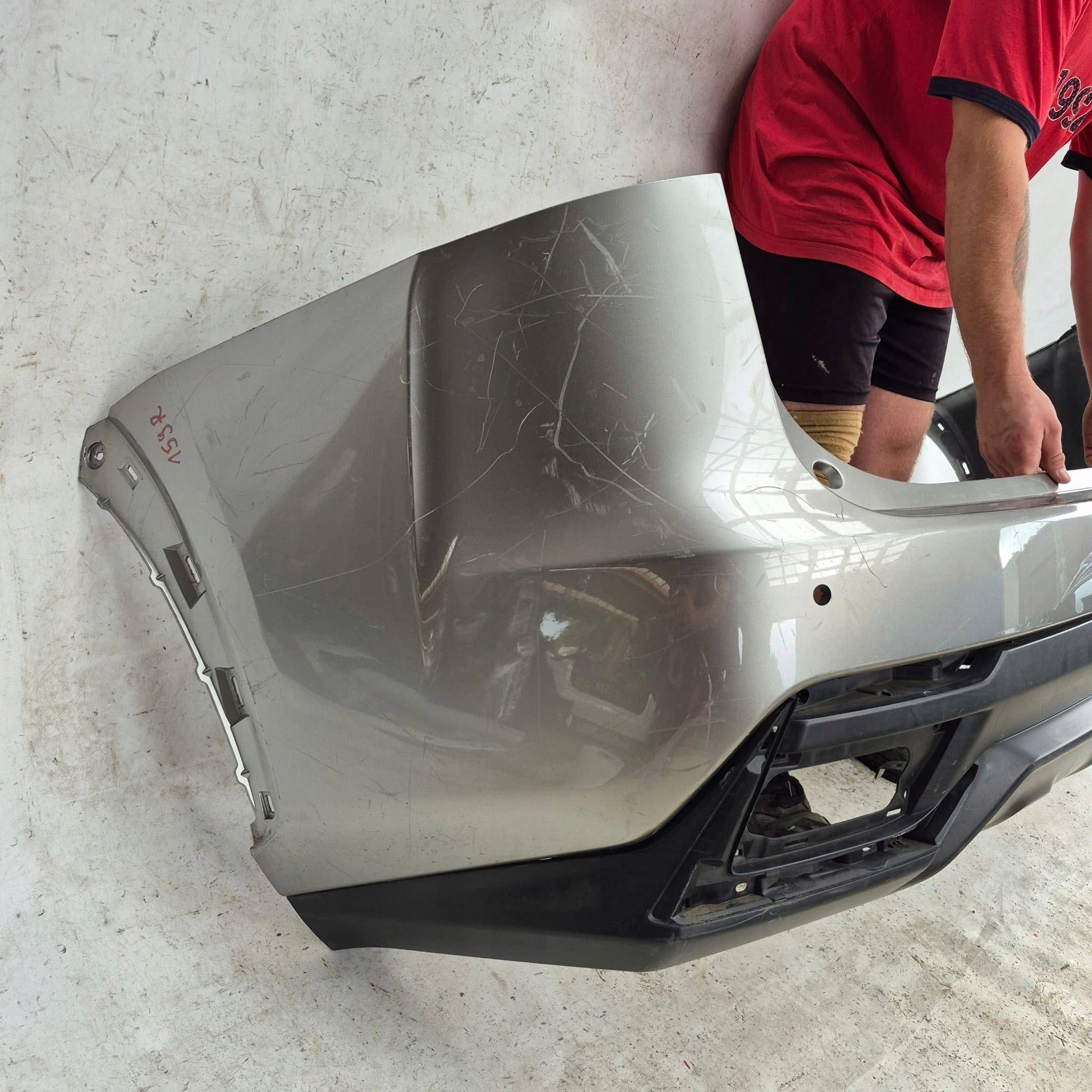 LEXUS NX e 1 LIFT 17-21 Paraurti posteriore posteriore PDC