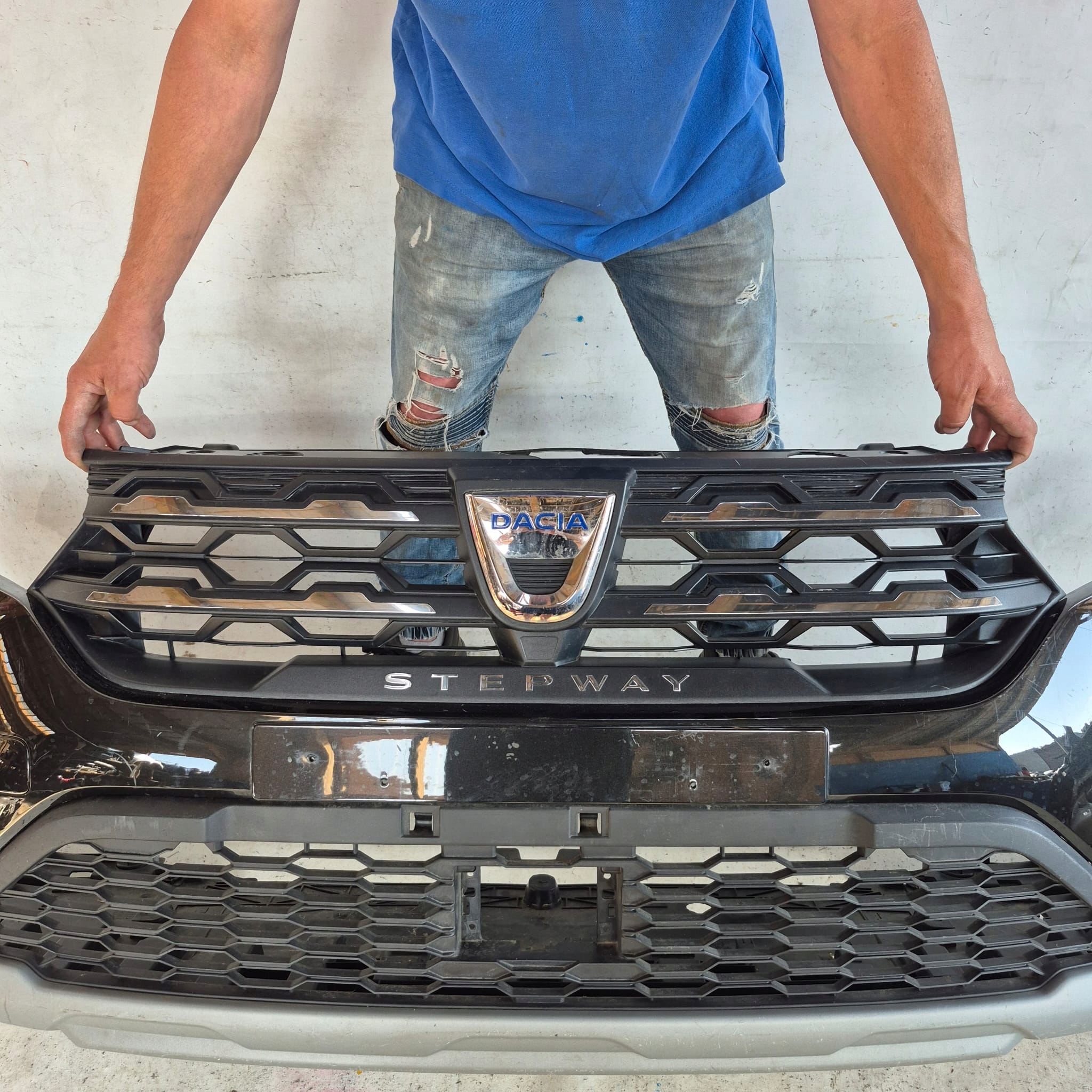 DACIA SANDERO III 3 STEPWAY 20-> bumper front front PDC